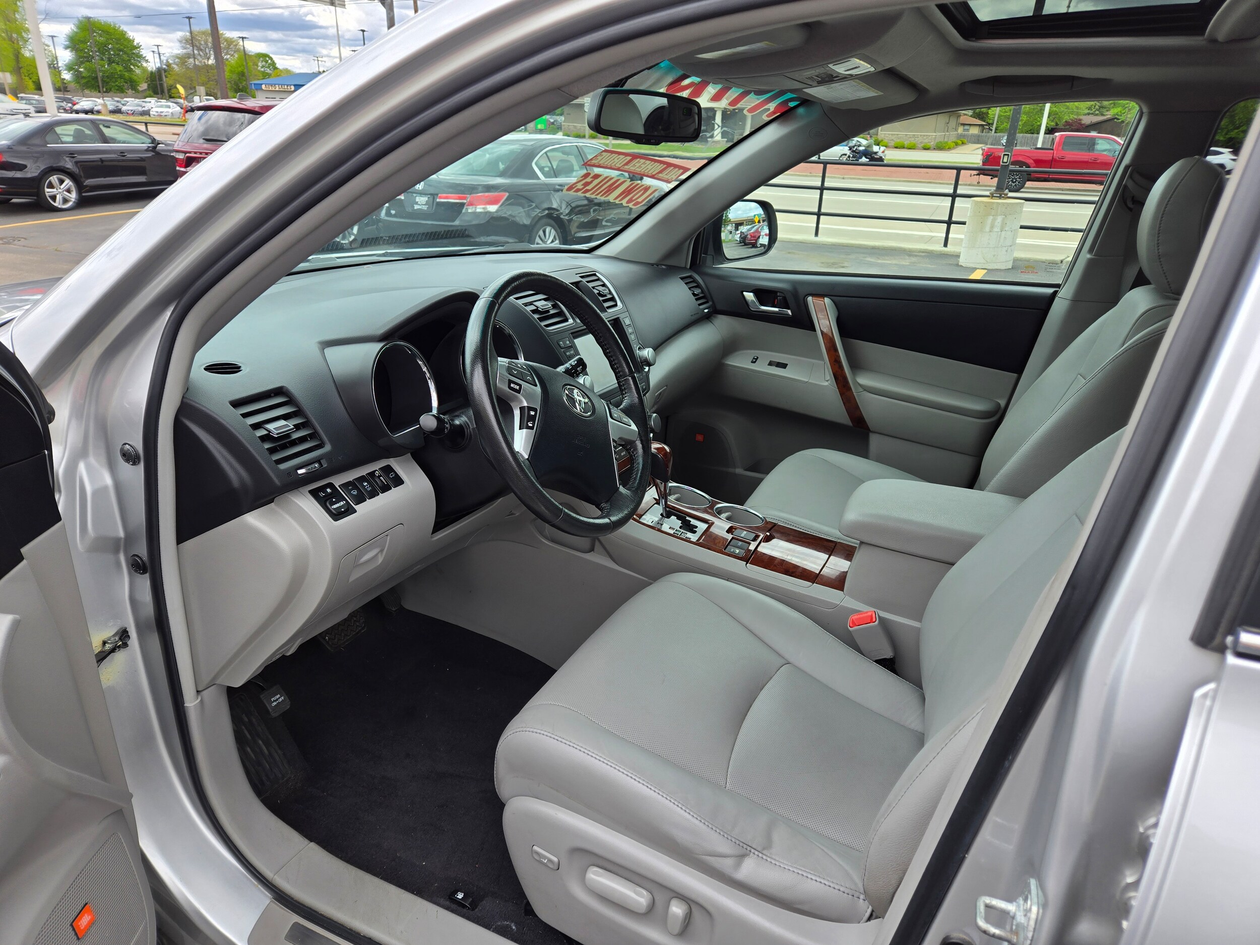 2012 Toyota Highlander Limited photo 4