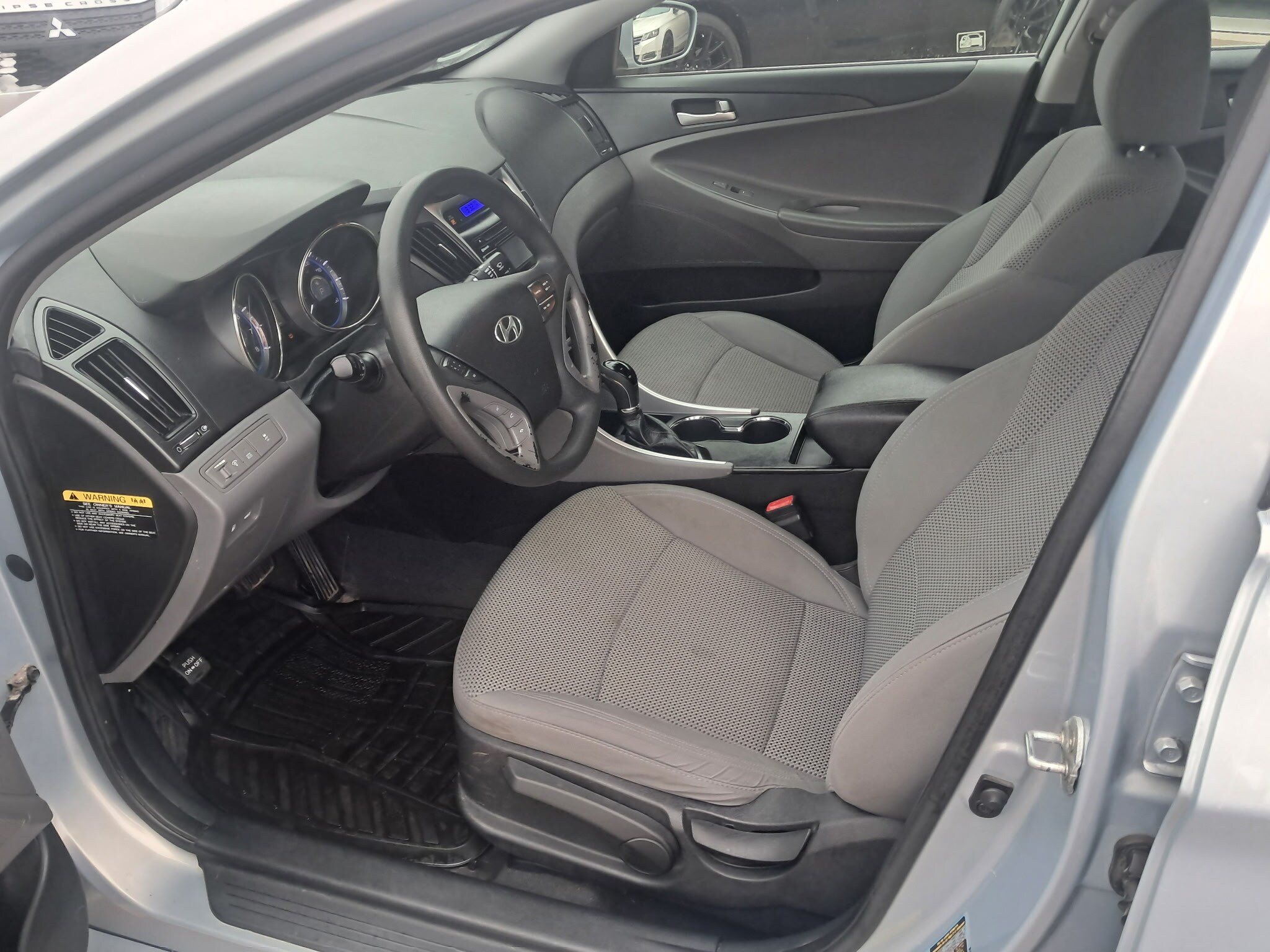 2012 Hyundai Sonata GLS photo 2