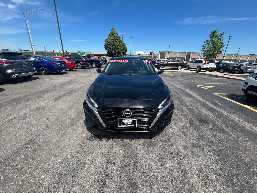 Used 2024 Nissan Altima 2.5 SV Sedan