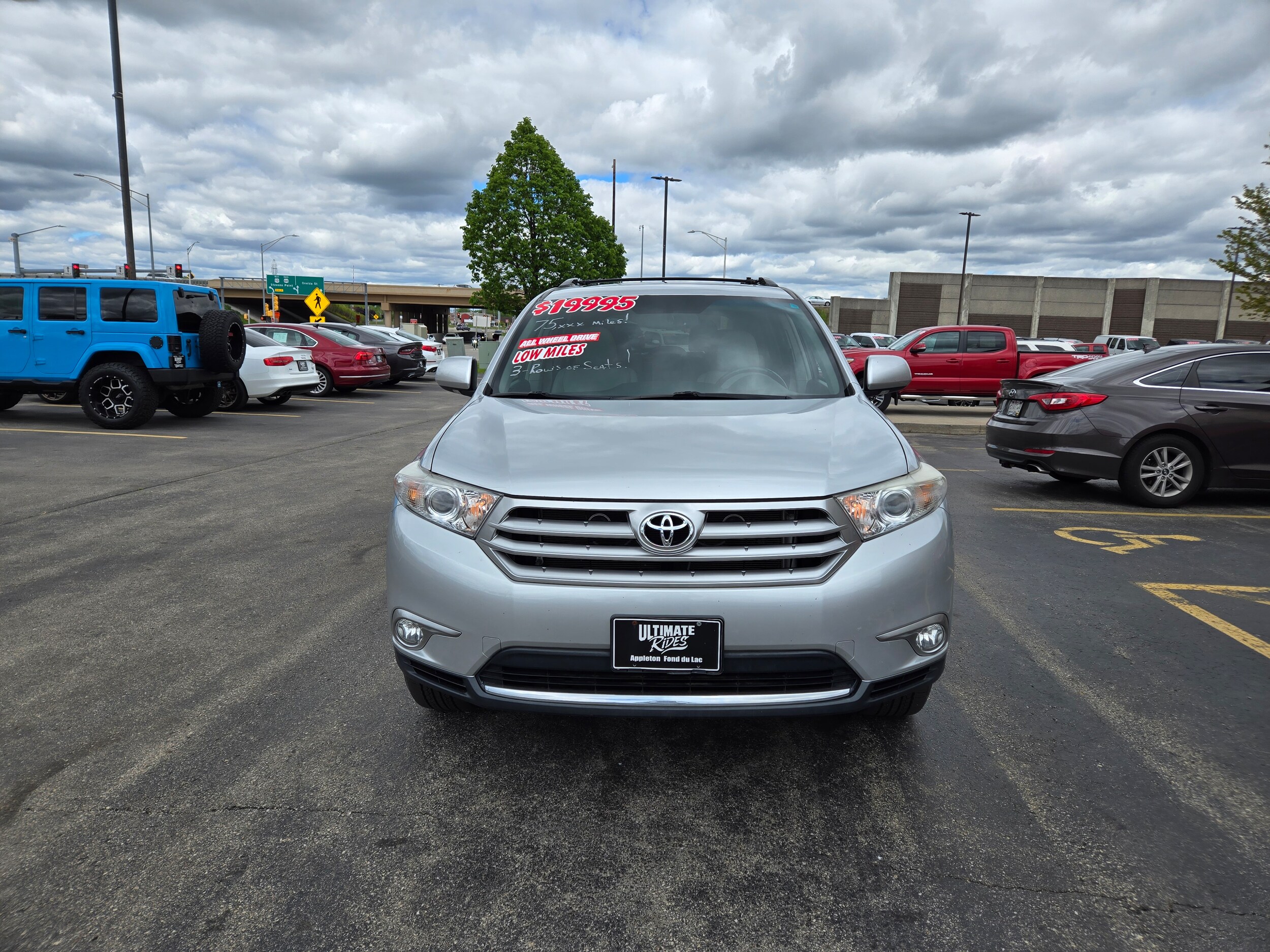 2012 Toyota Highlander Limited photo 2