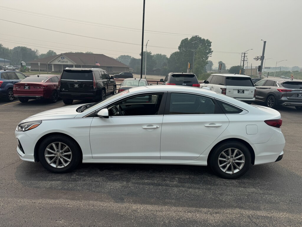 Used 2022 Toyota Camry Hybrid LE Sedan
