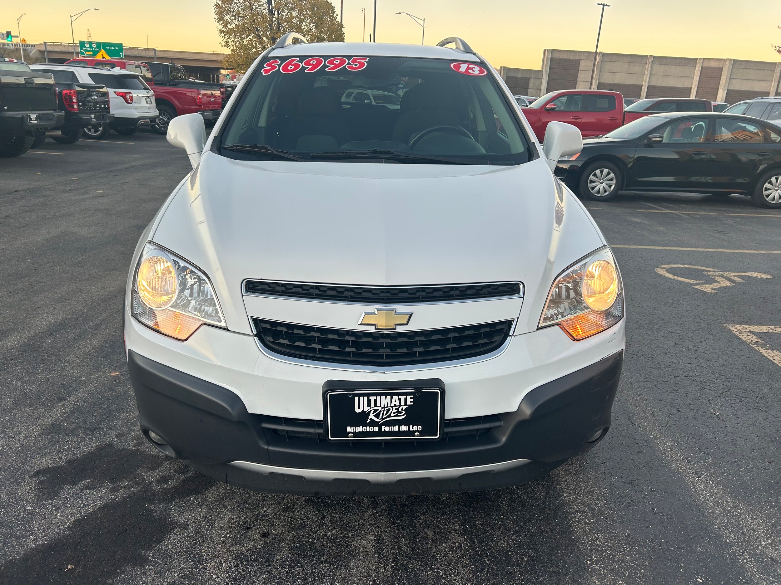 2013 Chevrolet Captiva Sport photo 2