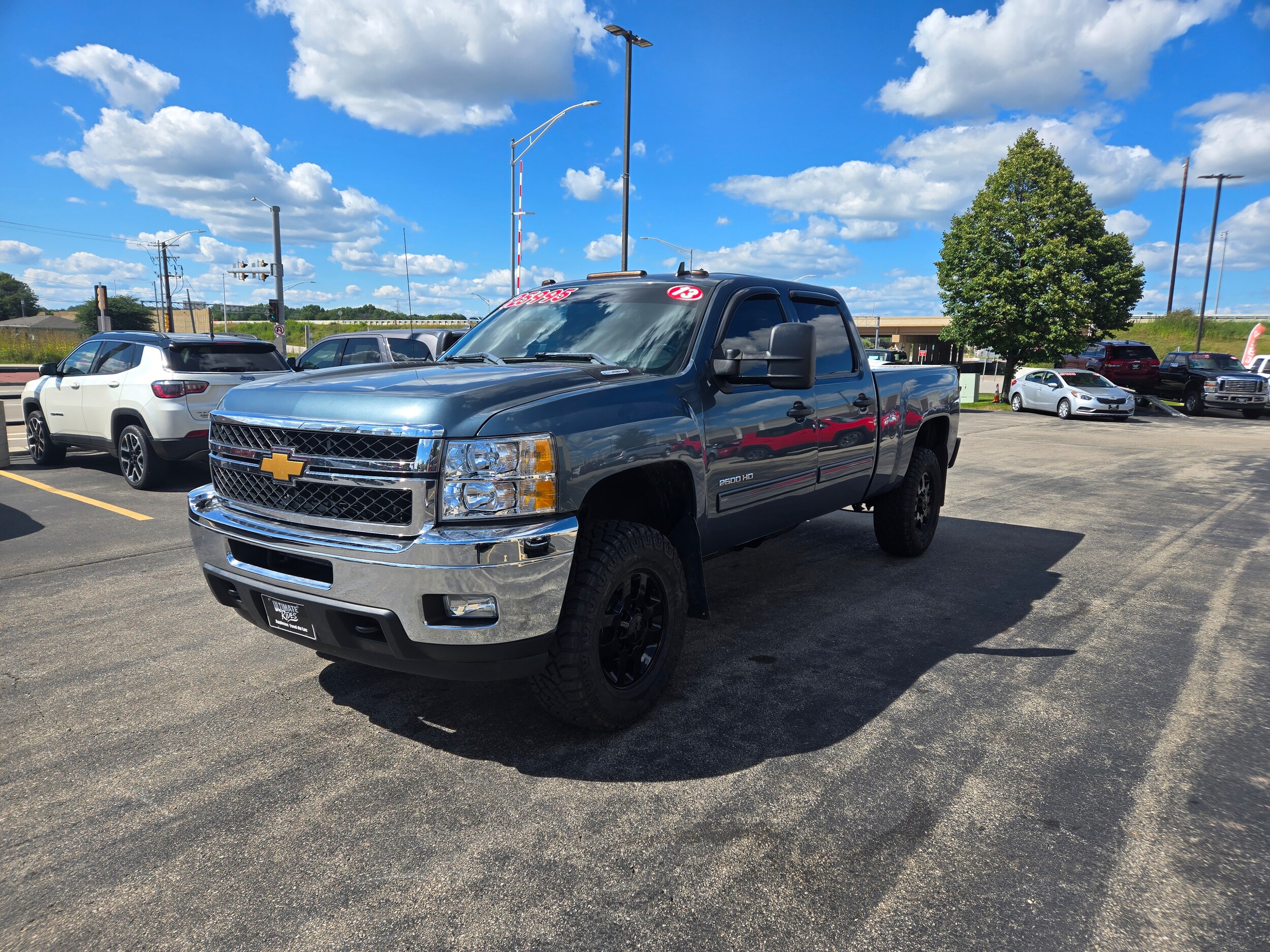 2013 Chevrolet Silverado 2500HD LT photo 4