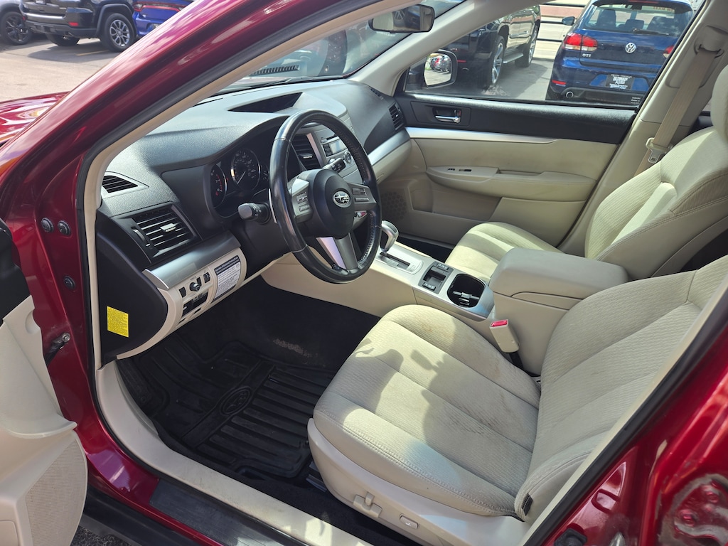 Used 2011 Subaru Outback 2.5i Premium (M6) SUV