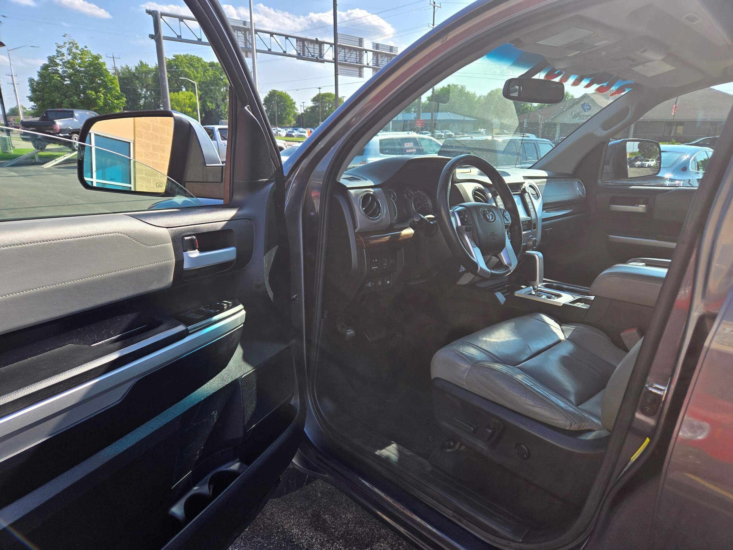 2016 Toyota Tundra Limited photo 4