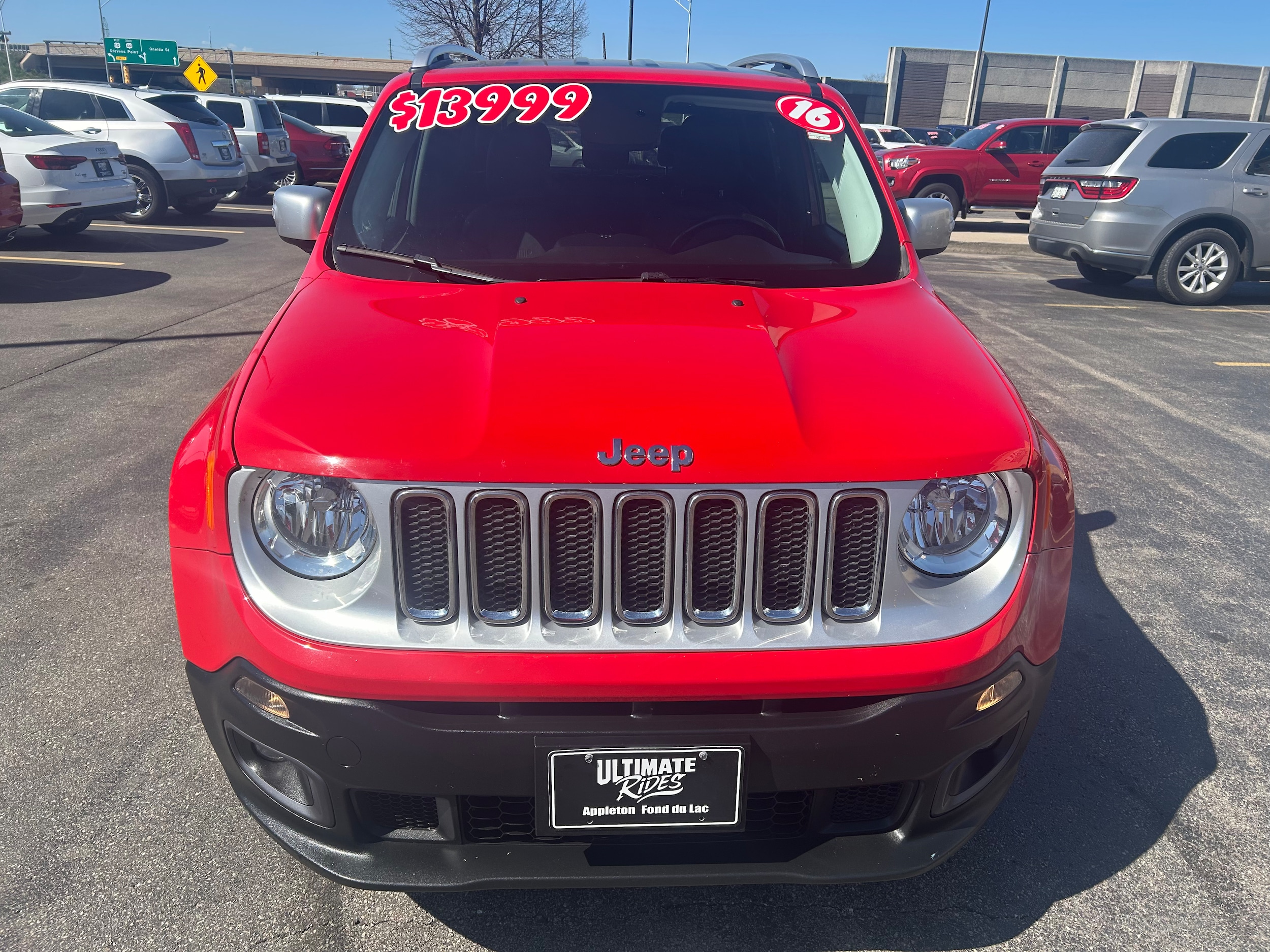 2016 Jeep Renegade Limited photo 3