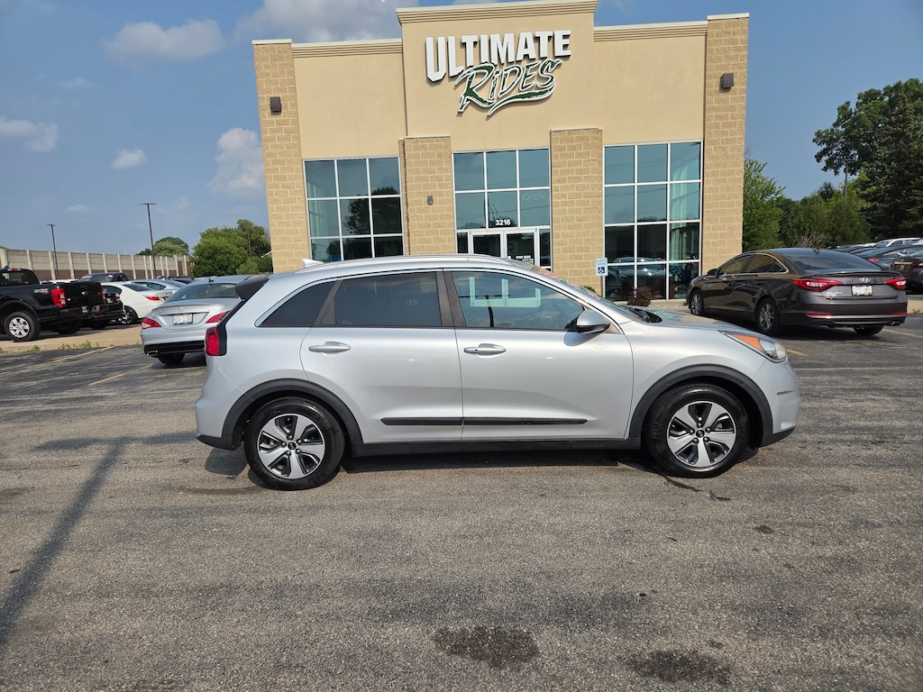 Used 2019 Kia Niro LX HYBRID SUV