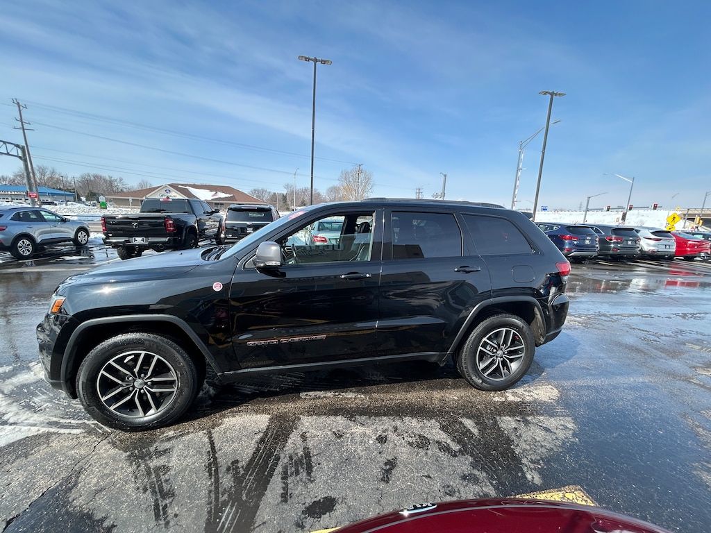 Used 2017 Jeep Grand Cherokee Trailhawk 4x4 SUV