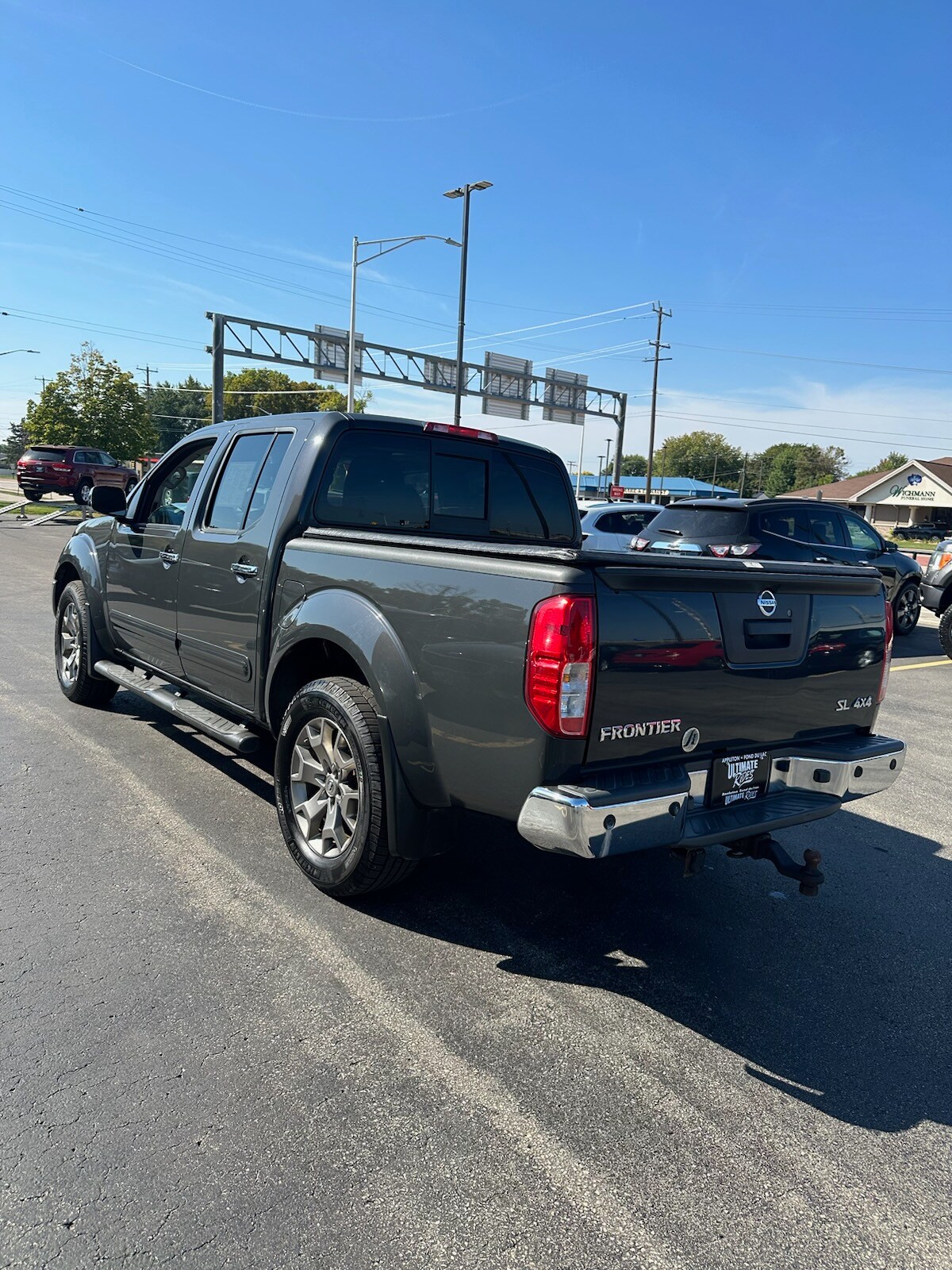 2014 Nissan Frontier SL photo 3