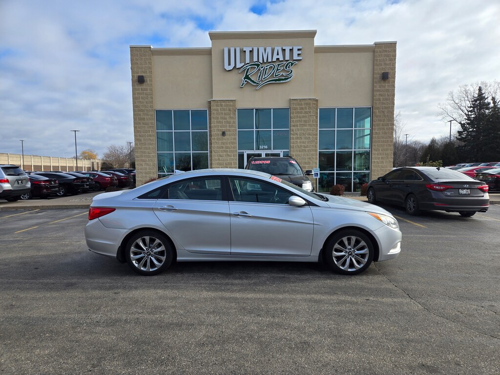 Used 2012 Hyundai Sonata LIMITED Sedan