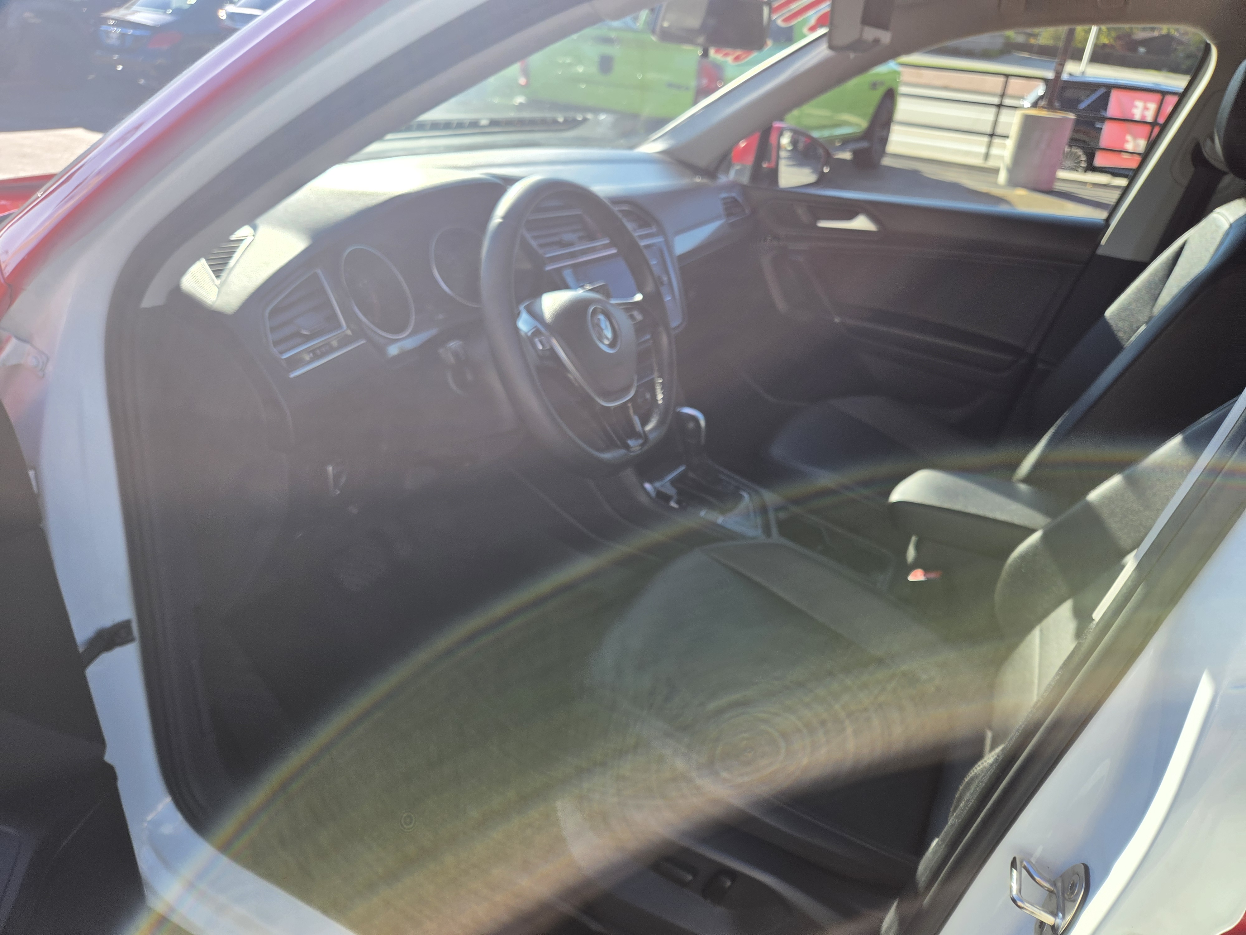 Used 2020 Volkswagen Tiguan 2.0T SE SUV