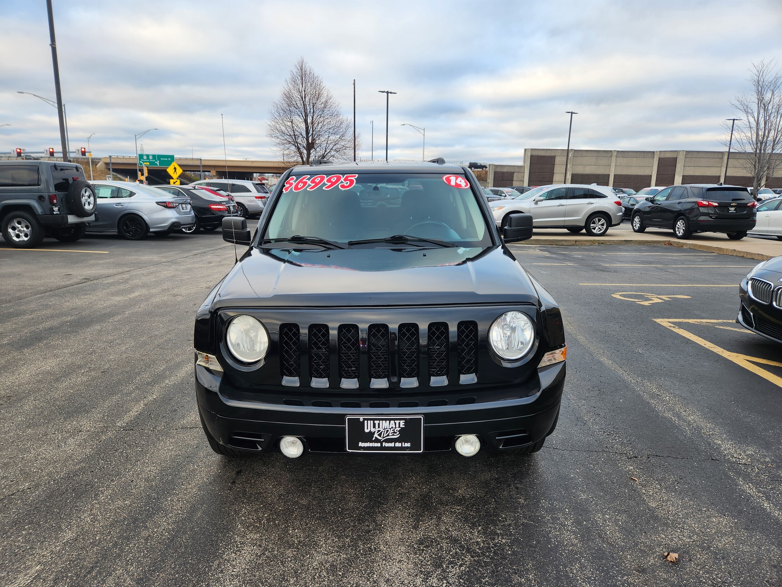 2014 Jeep Patriot Latitude photo 2