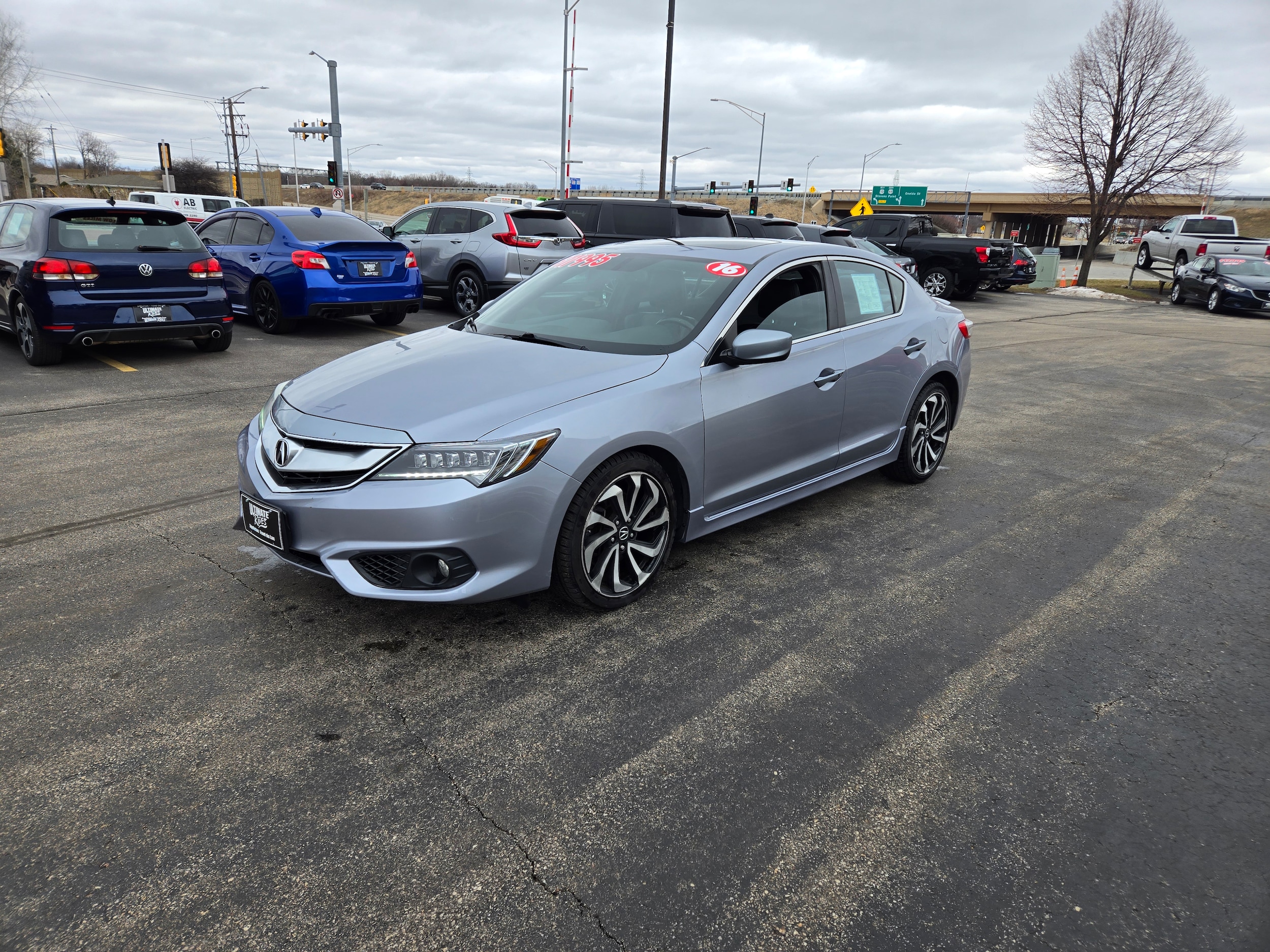 View vehicle photo 3