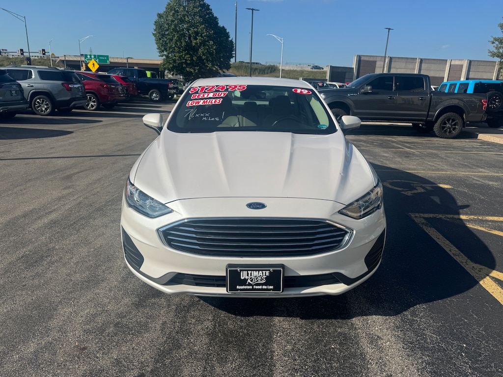 Used 2019 Ford Fusion SE Sedan