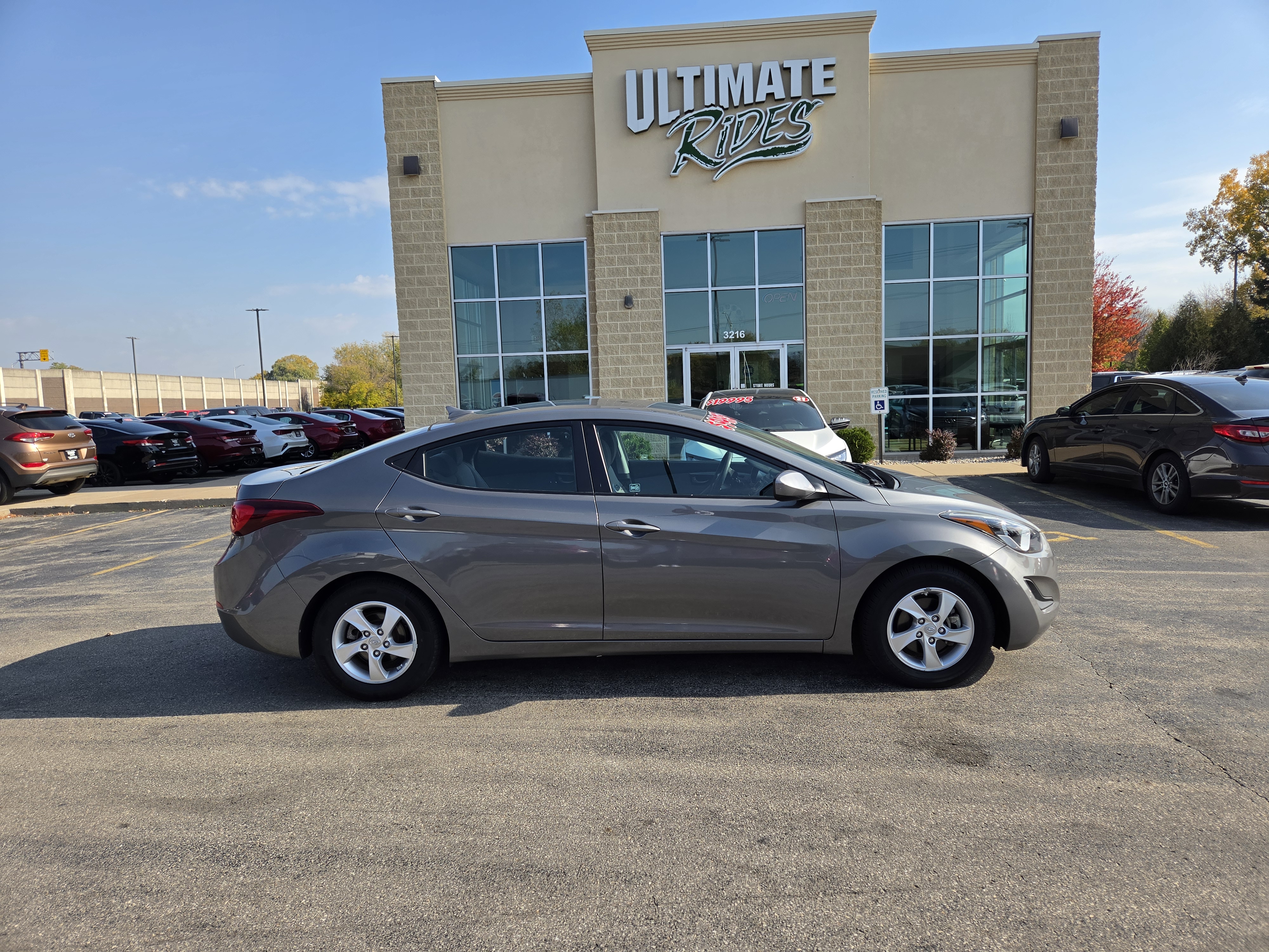 Used 2014 Hyundai Elantra SE Sedan