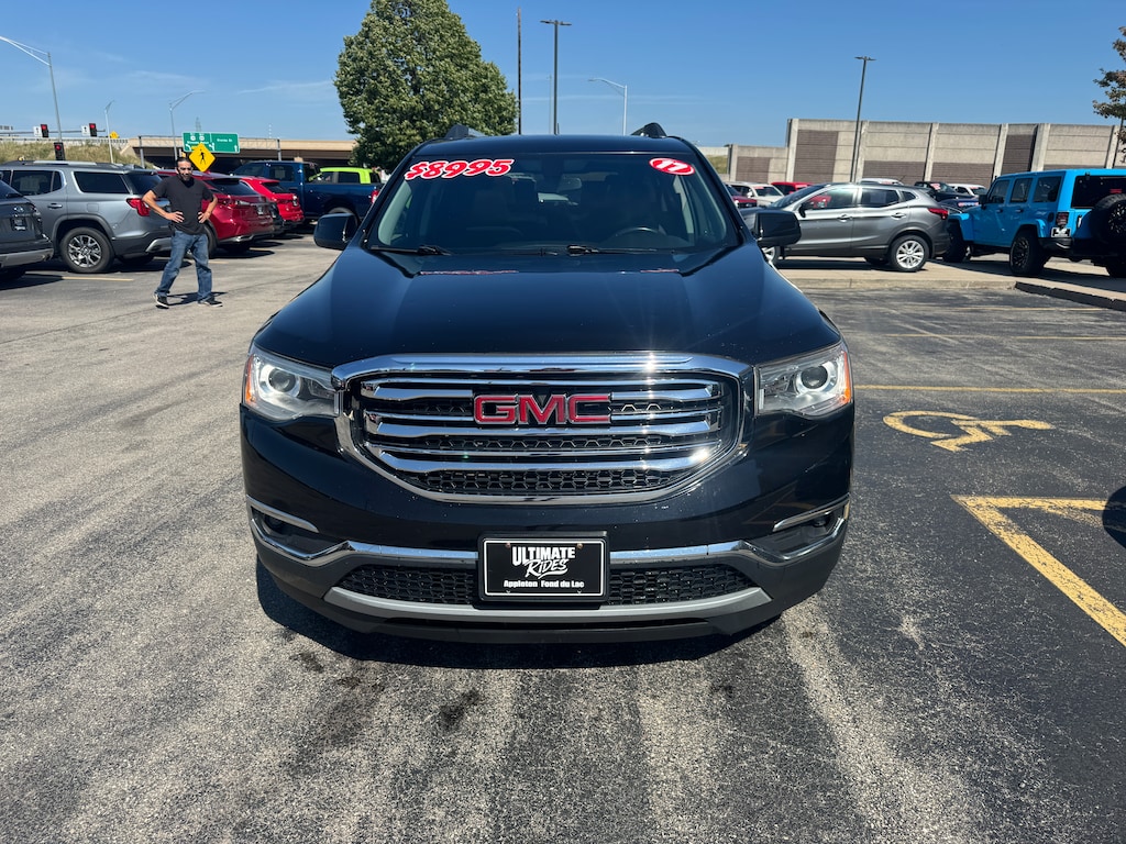 Used 2017 GMC ACADIA SLE-2 SUV