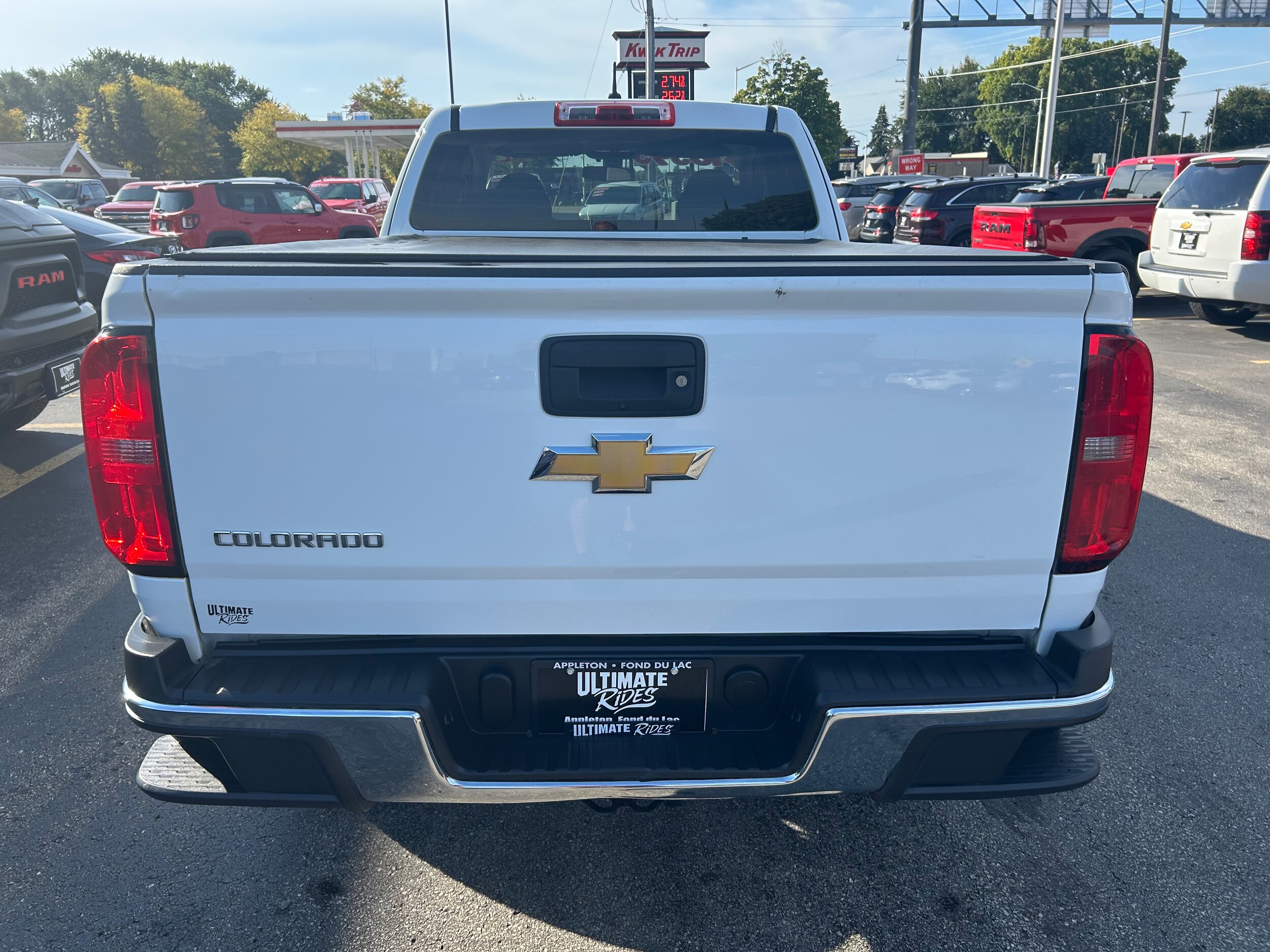 2016 Chevrolet Colorado Work Truck photo 3