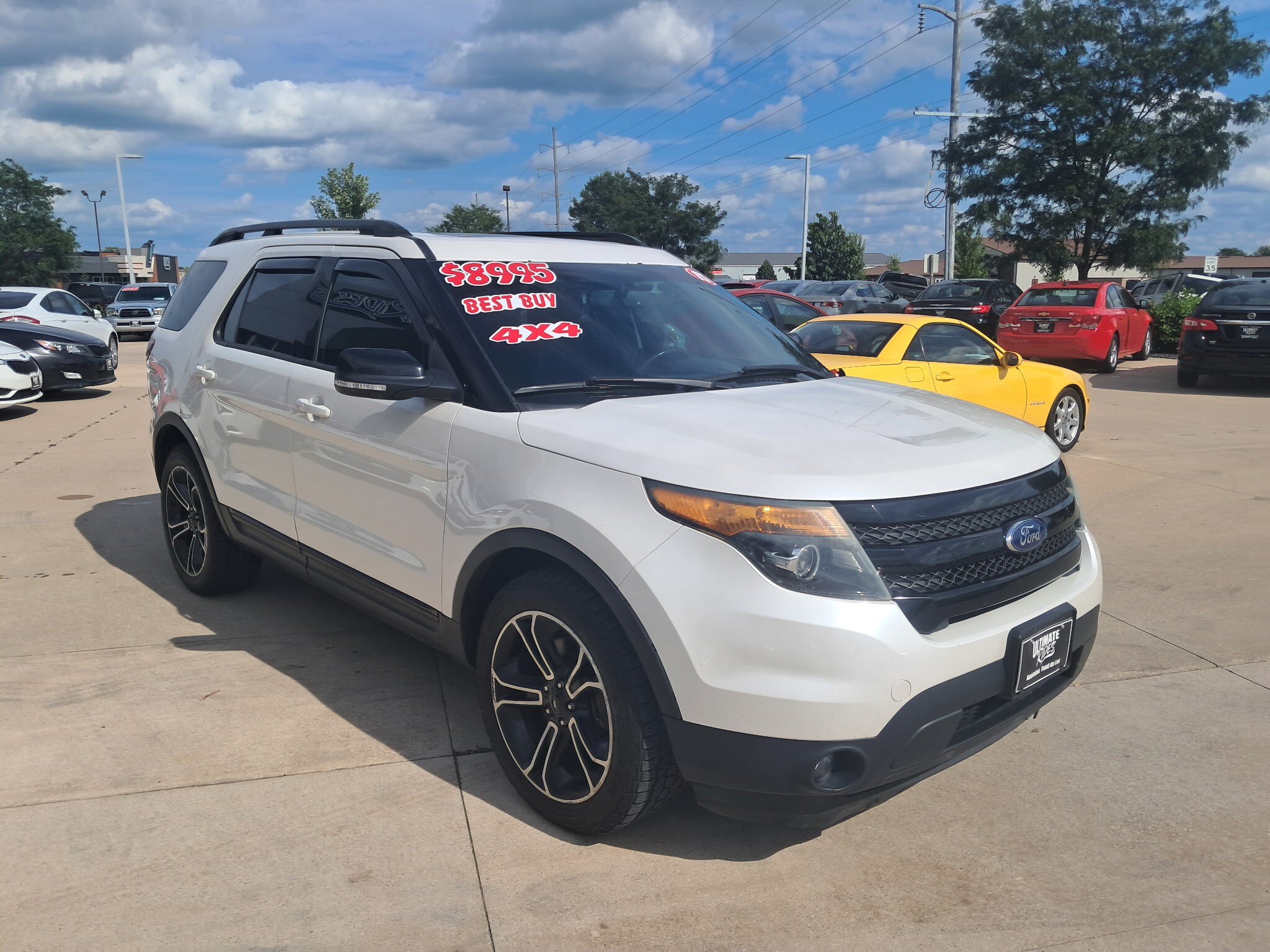 2015 Ford Explorer Sport photo 2