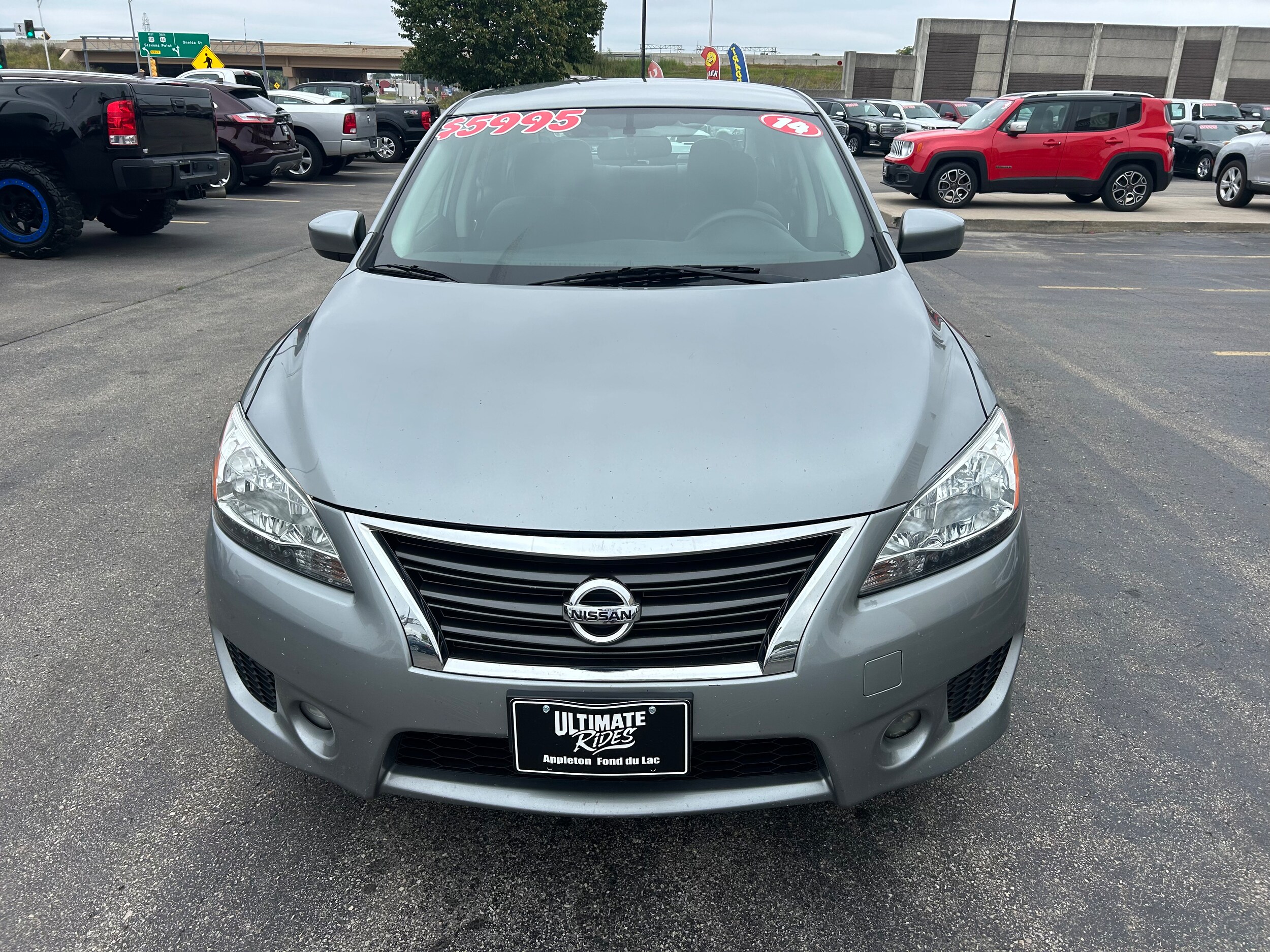 2014 Nissan Sentra SR photo 2