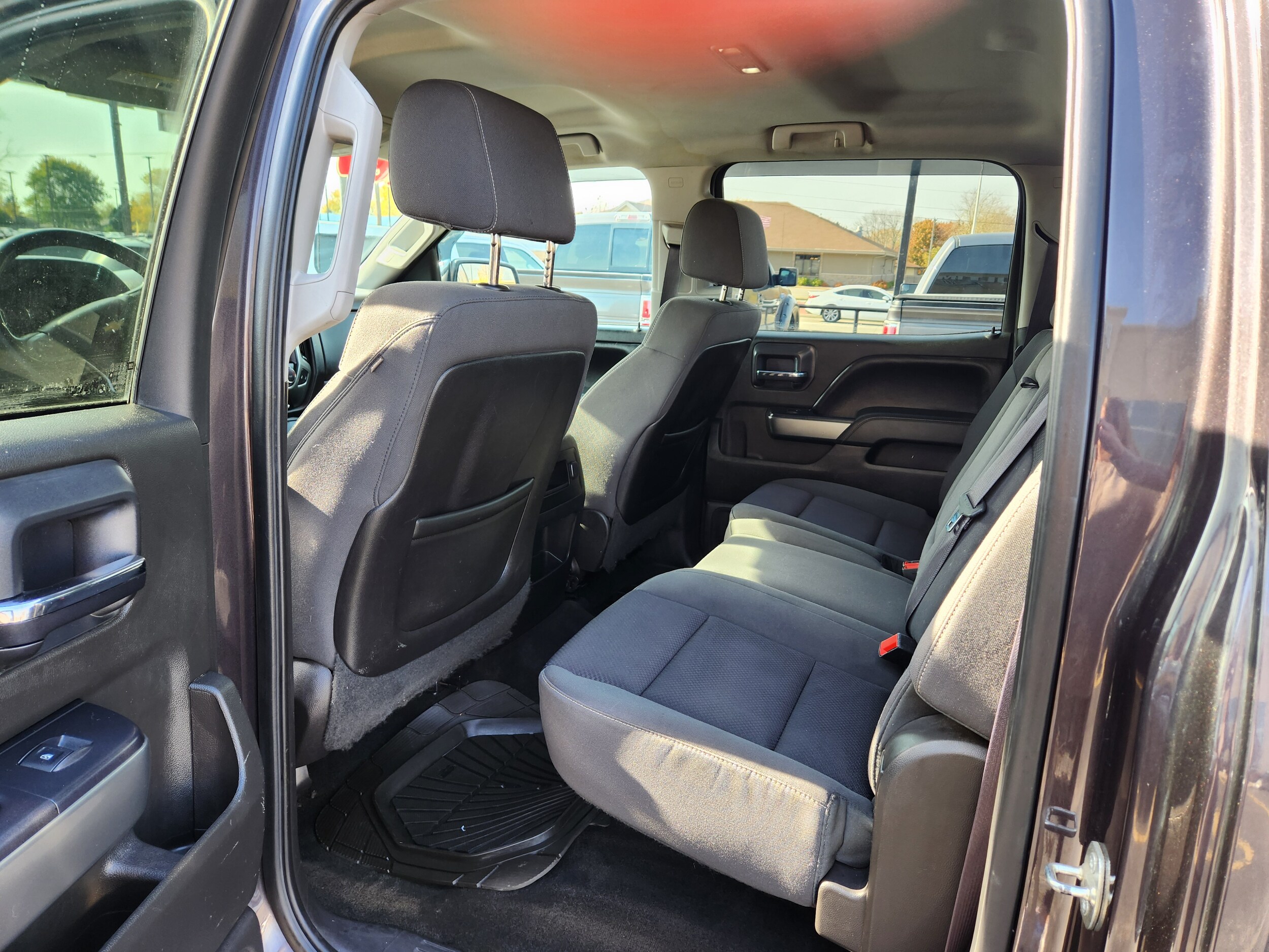 2015 Chevrolet Silverado 1500 Sport photo 4