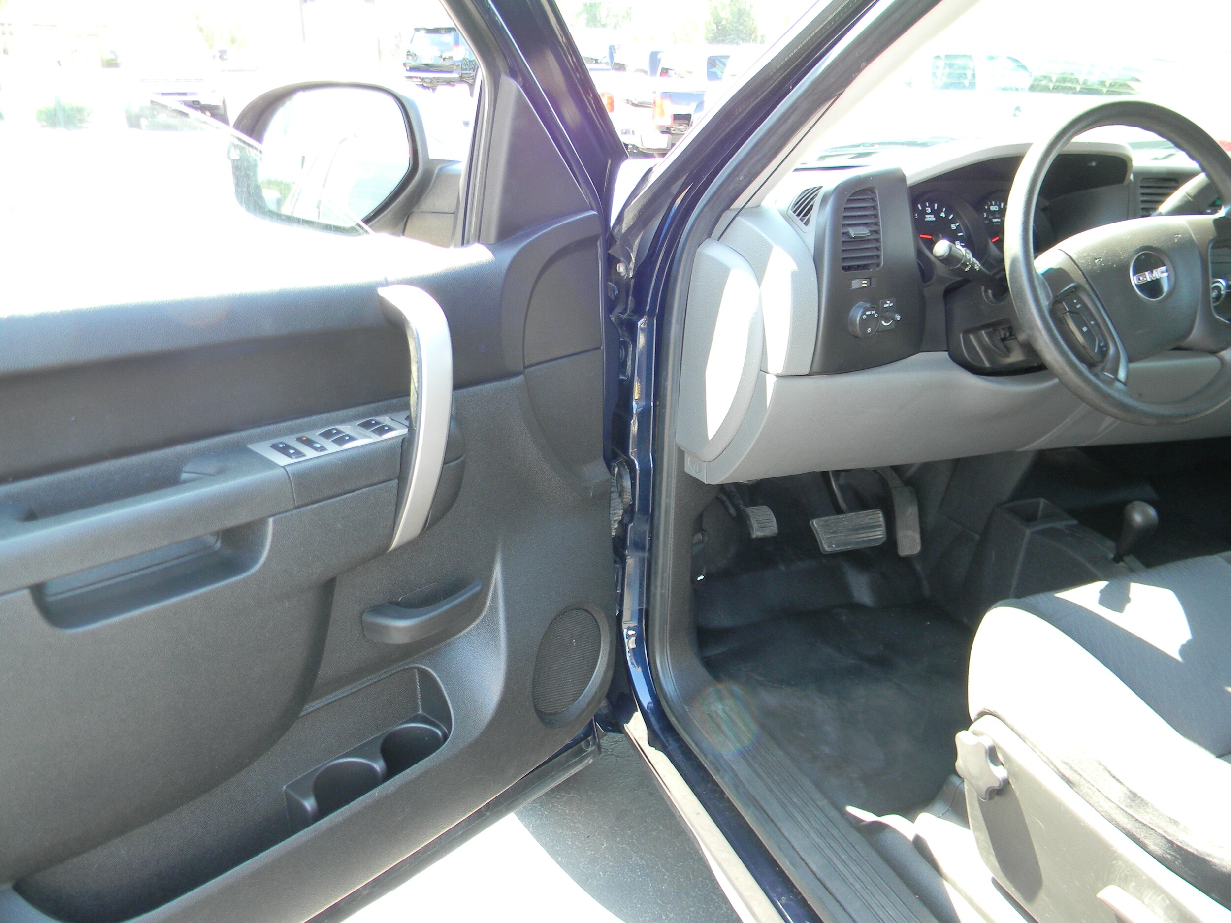 2010 Gmc Sierra 1500 SL photo 4