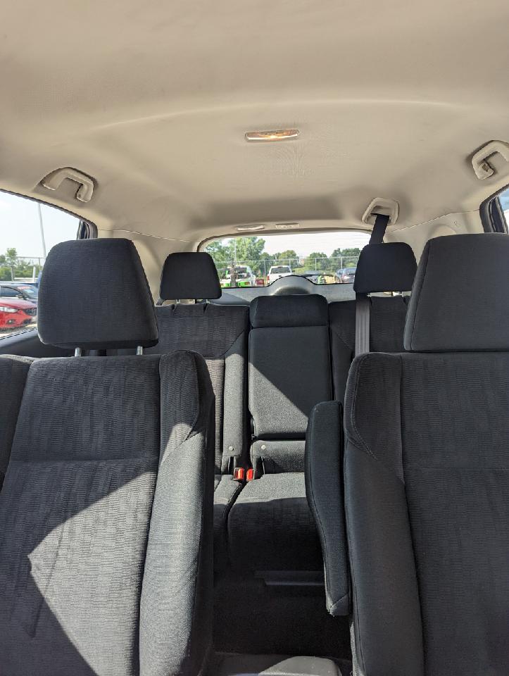 2012 Honda CR-V LX photo 4
