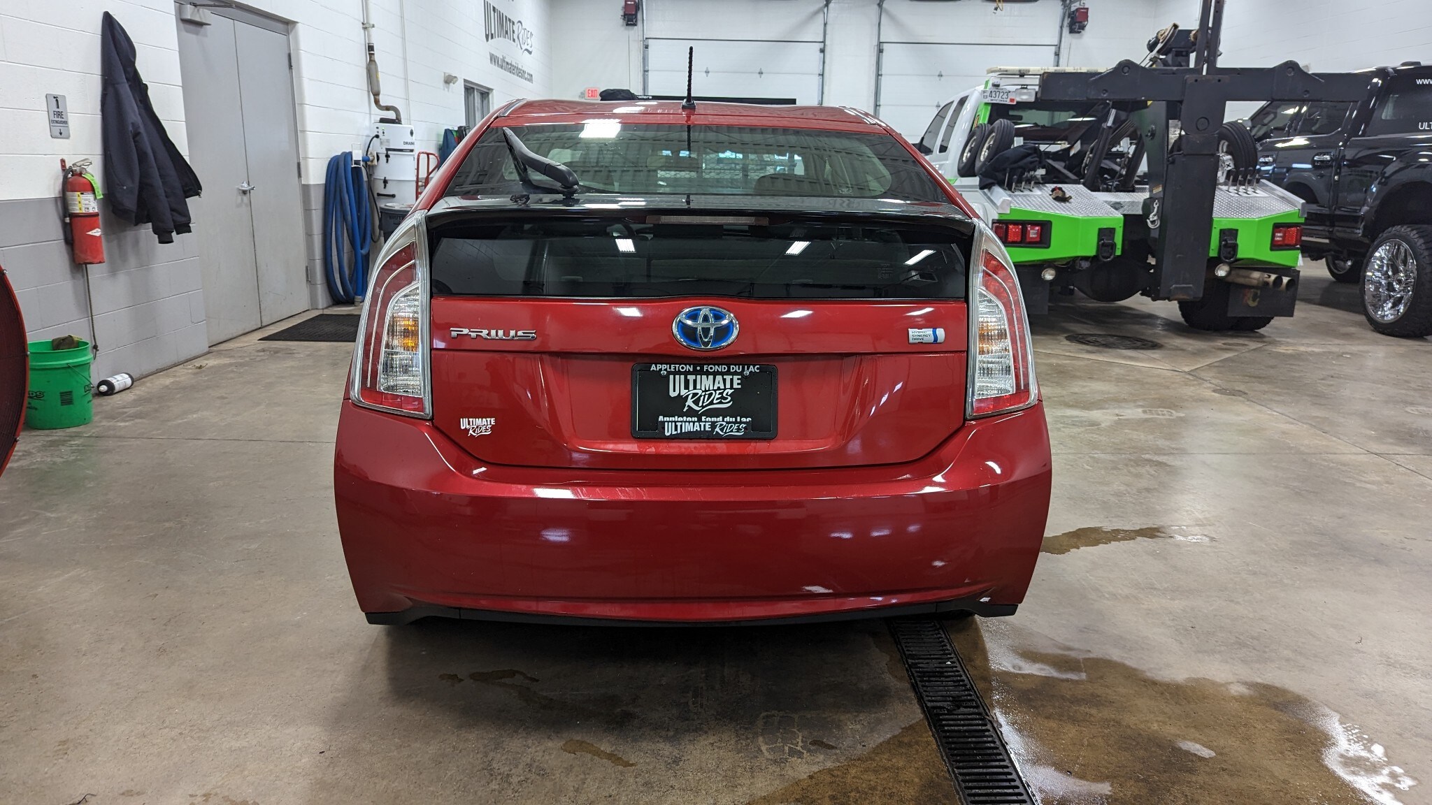 2012 Toyota Prius Base photo 2