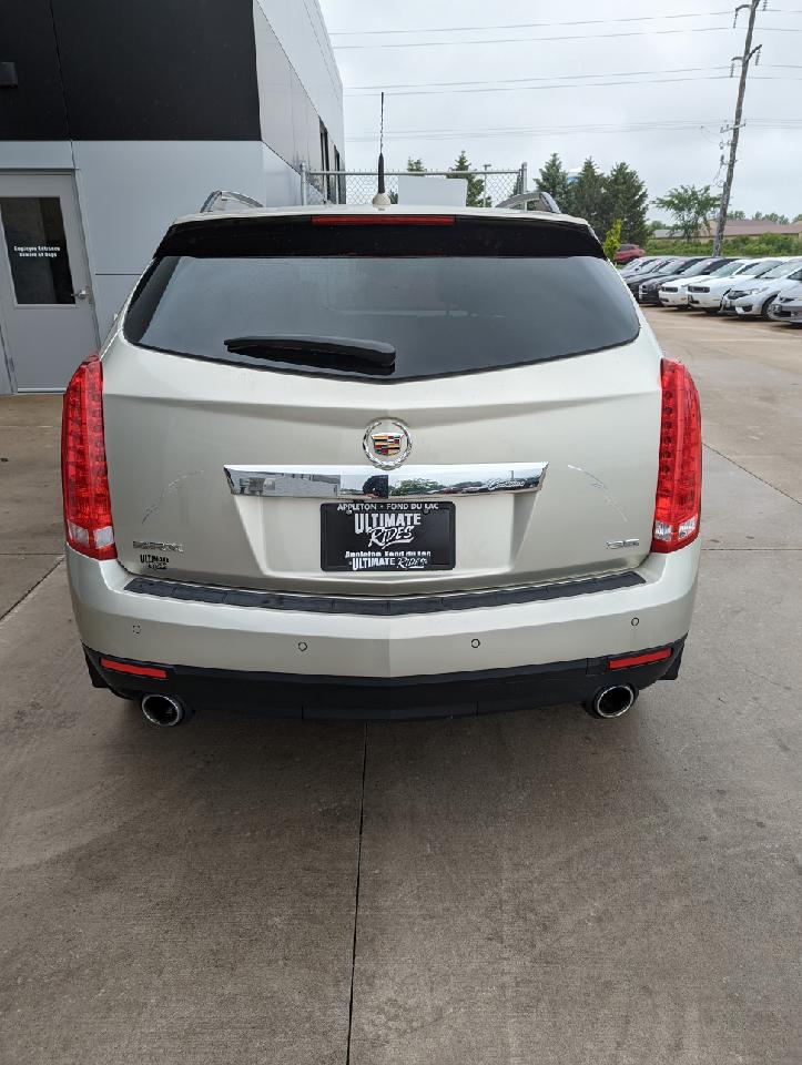 2014 Cadillac SRX Luxury photo 2