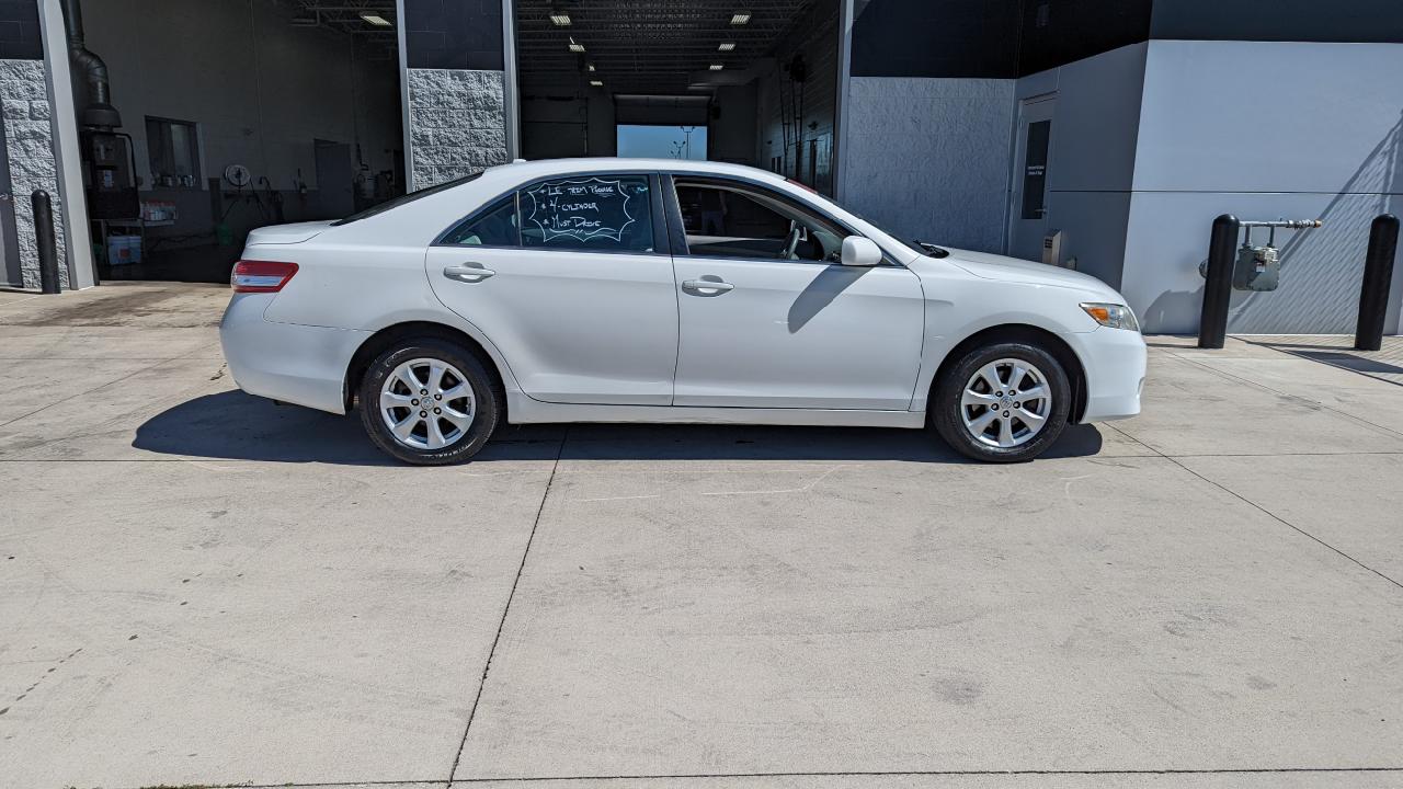 2011 Toyota Camry LE