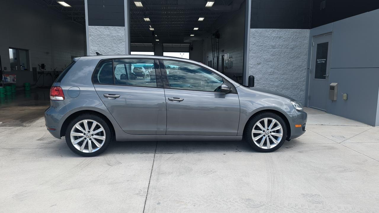 2013 Volkswagen Golf TDI photo 2