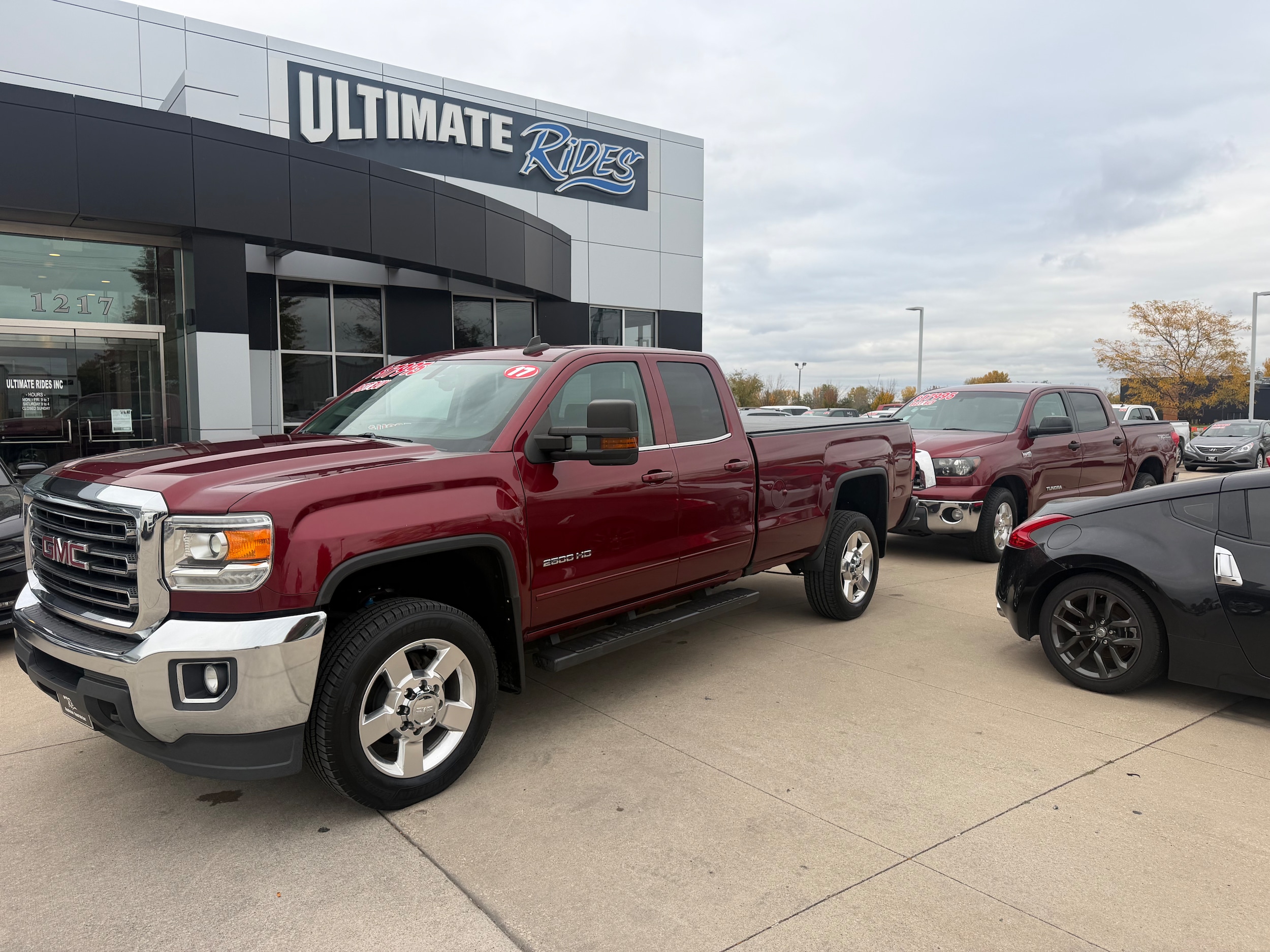 Red 2017 GMC Sierra 2500HD Pickup Truck 4X2 6-Speed Automatic