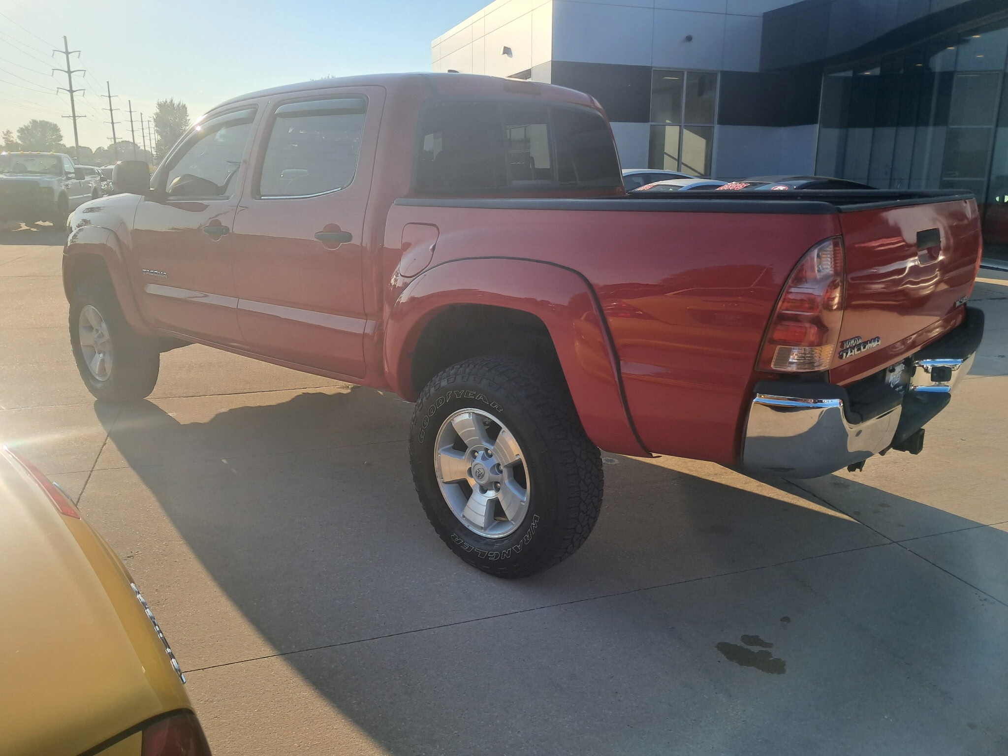 2006 Toyota Tacoma Base V6 photo 2