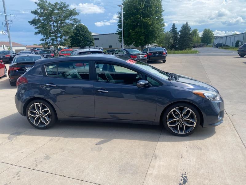 2015 Kia Forte SX photo 3