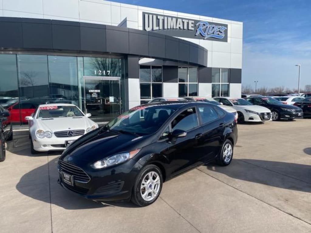 Used 2014 Ford Fiesta SE Sedan