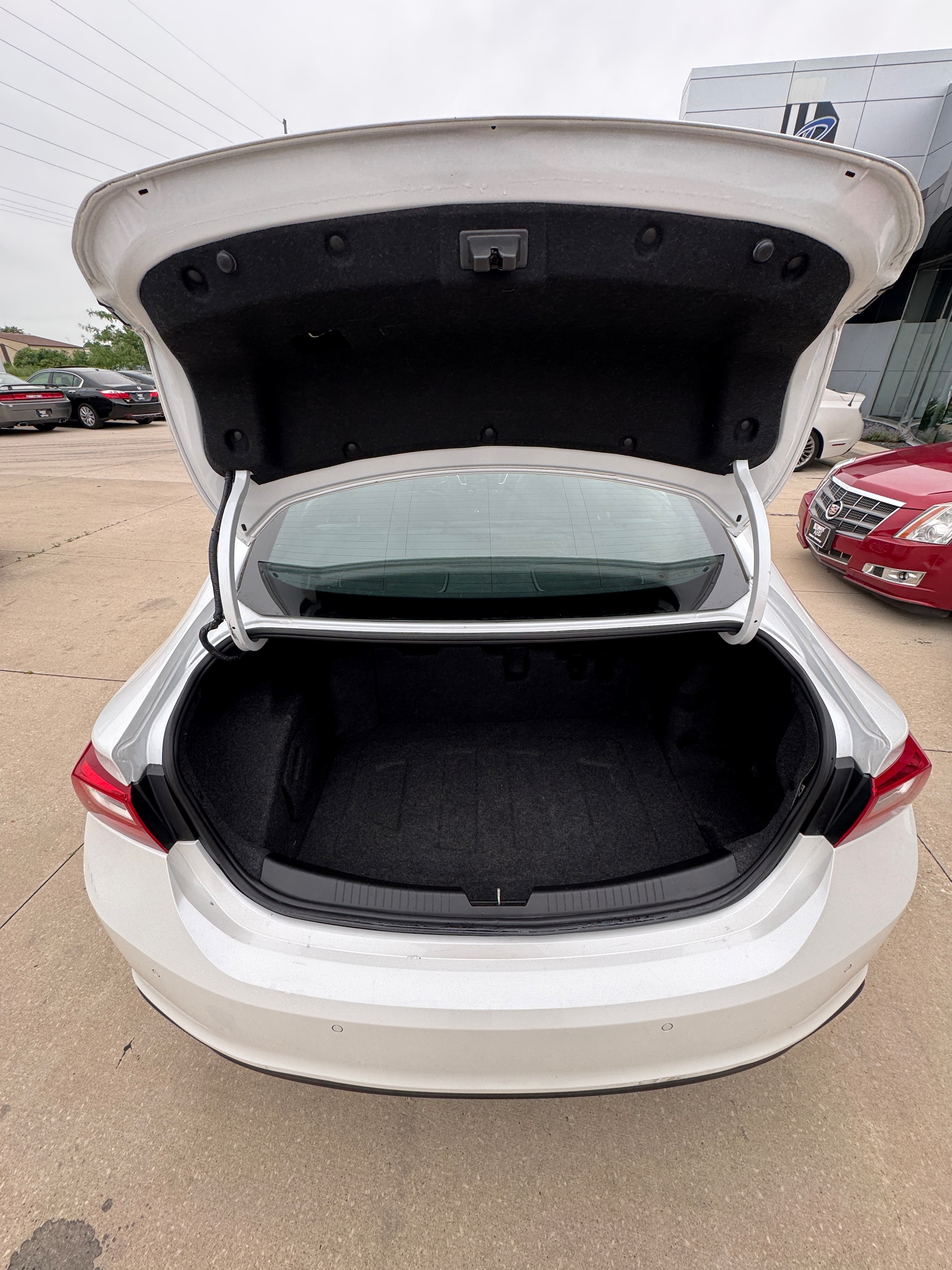 2016 Chevrolet Malibu Hybrid - Photo 6
