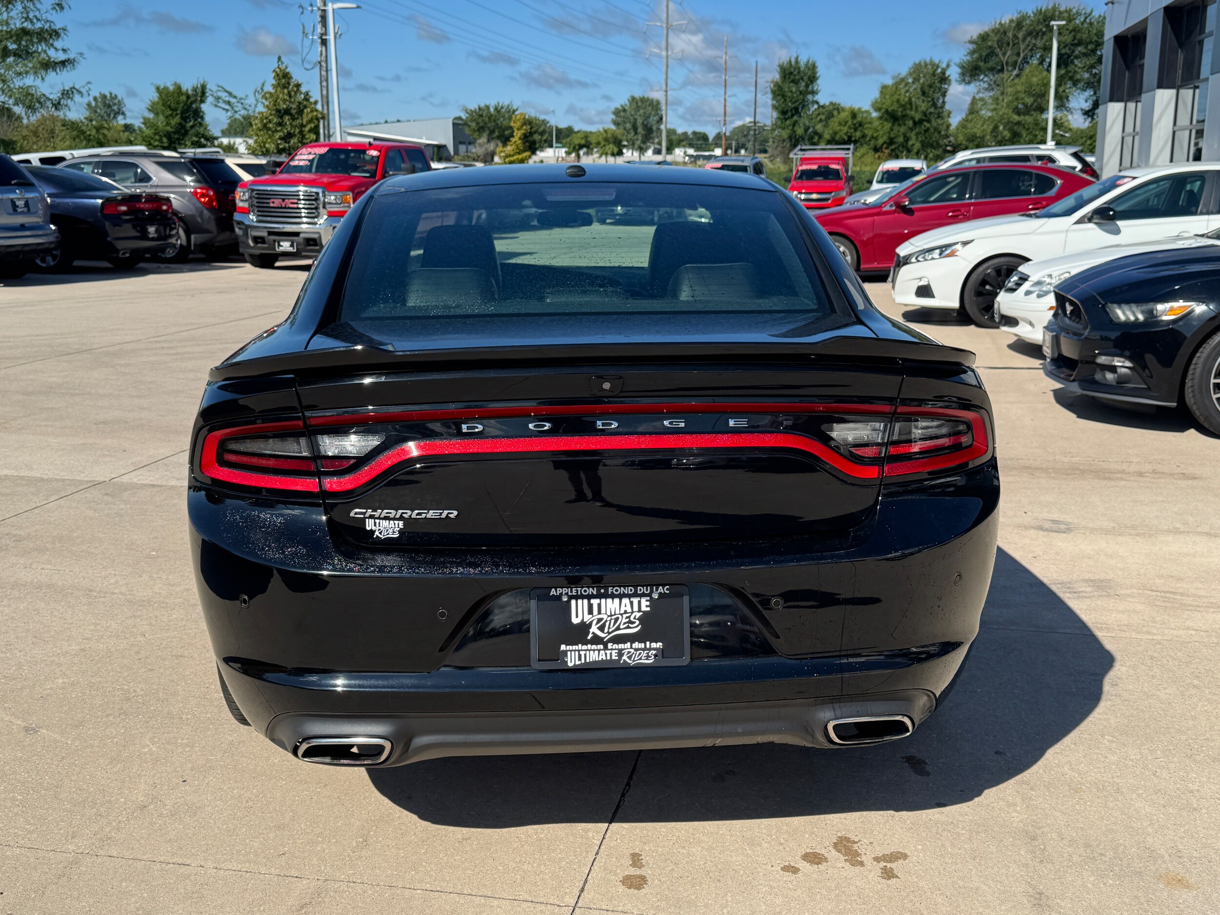 2020 Dodge Charger SXT photo 3