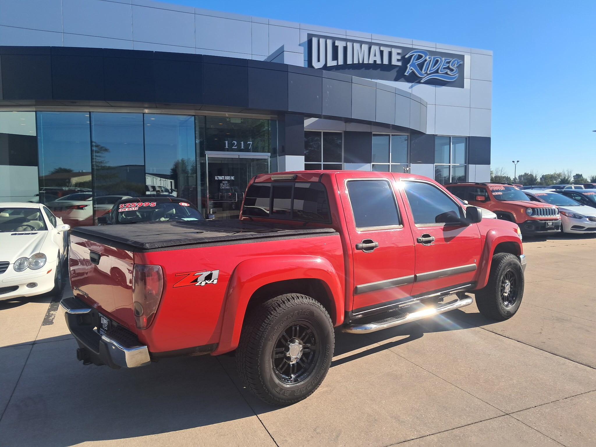 2008 Chevrolet Colorado LT photo 2
