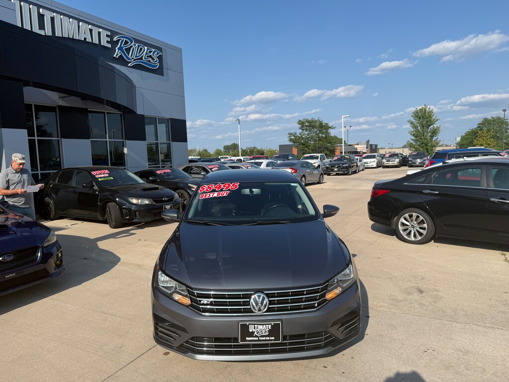 Used 2017 Volkswagen Passat 1.8T R-Line Sedan
