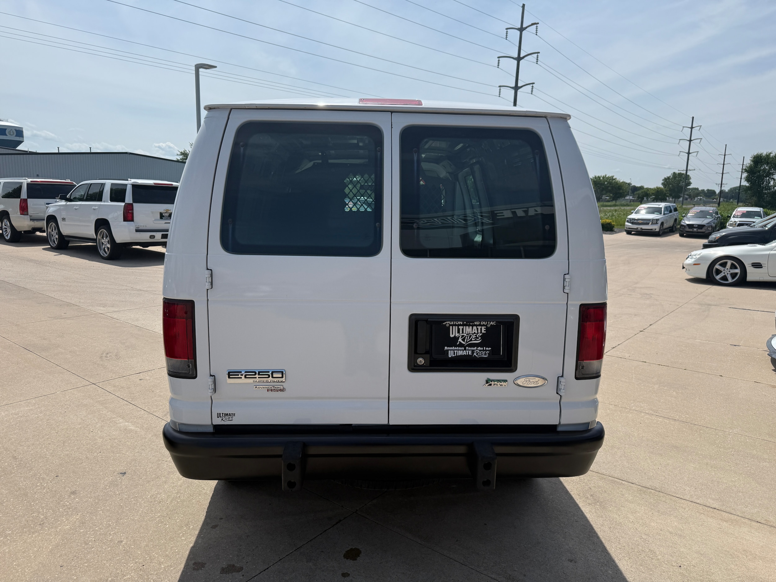 View vehicle photo 5