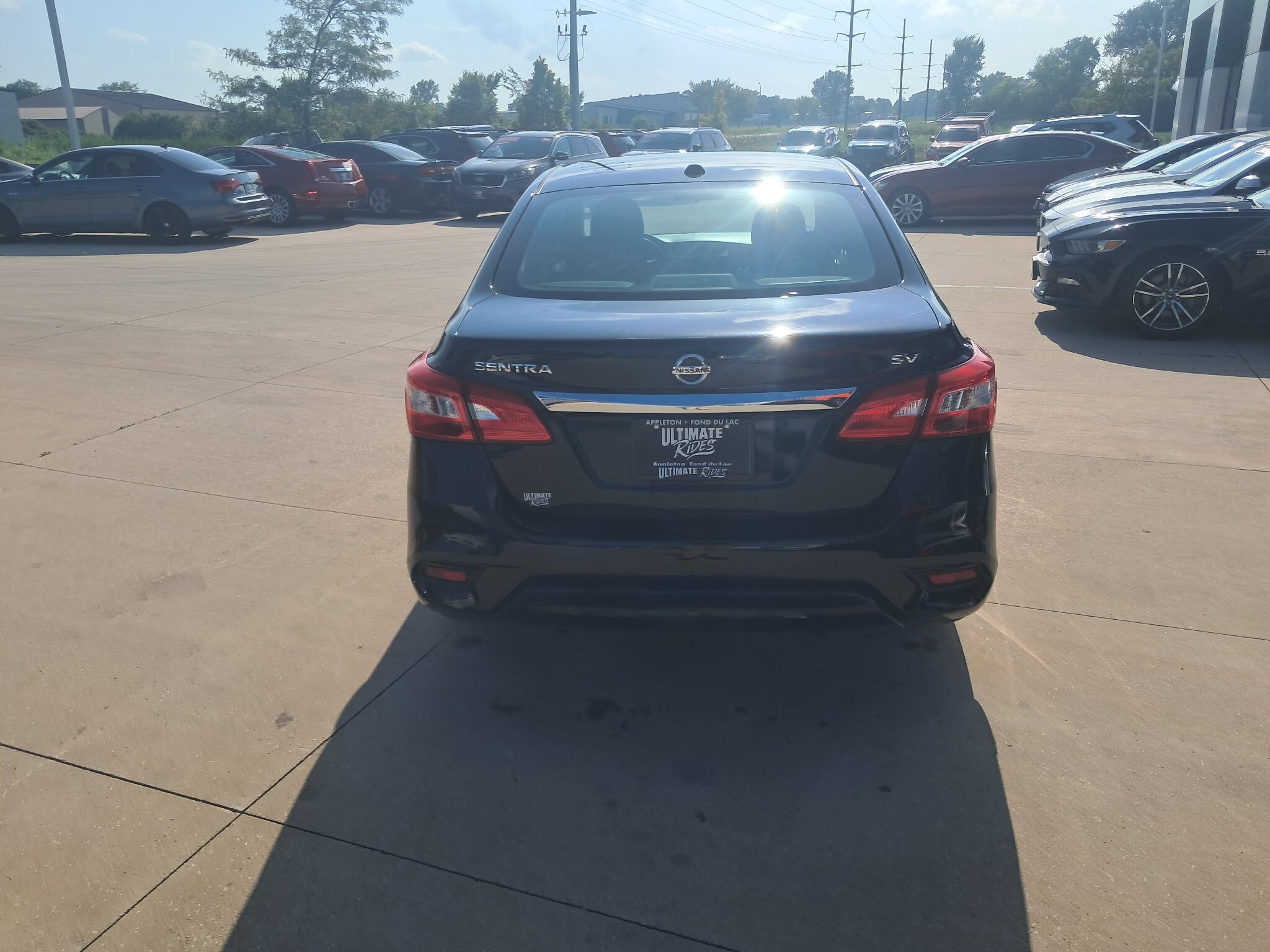 2018 Nissan Sentra SV photo 3