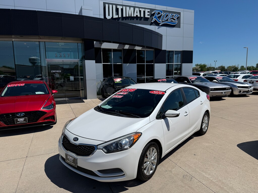 Used 2016 Kia Forte LX FWD Sedan