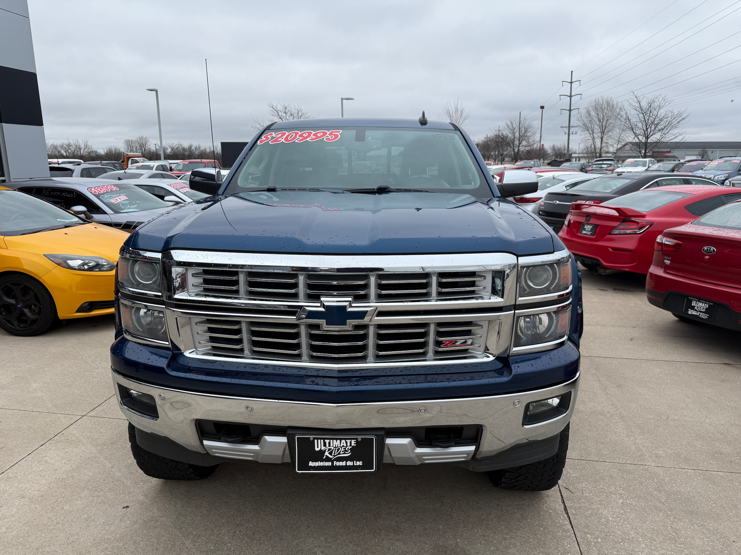 View vehicle photo 3