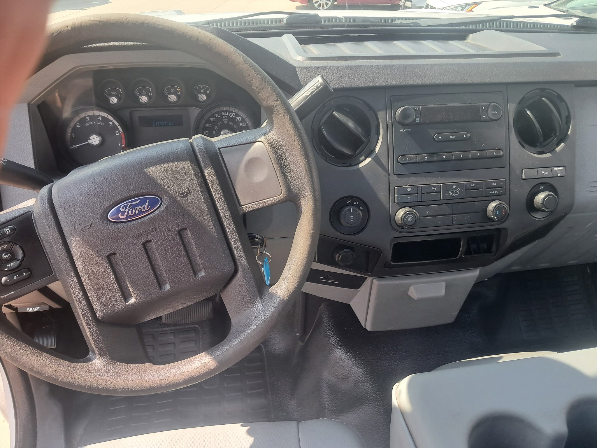 2012 Ford F-250 XL photo 3