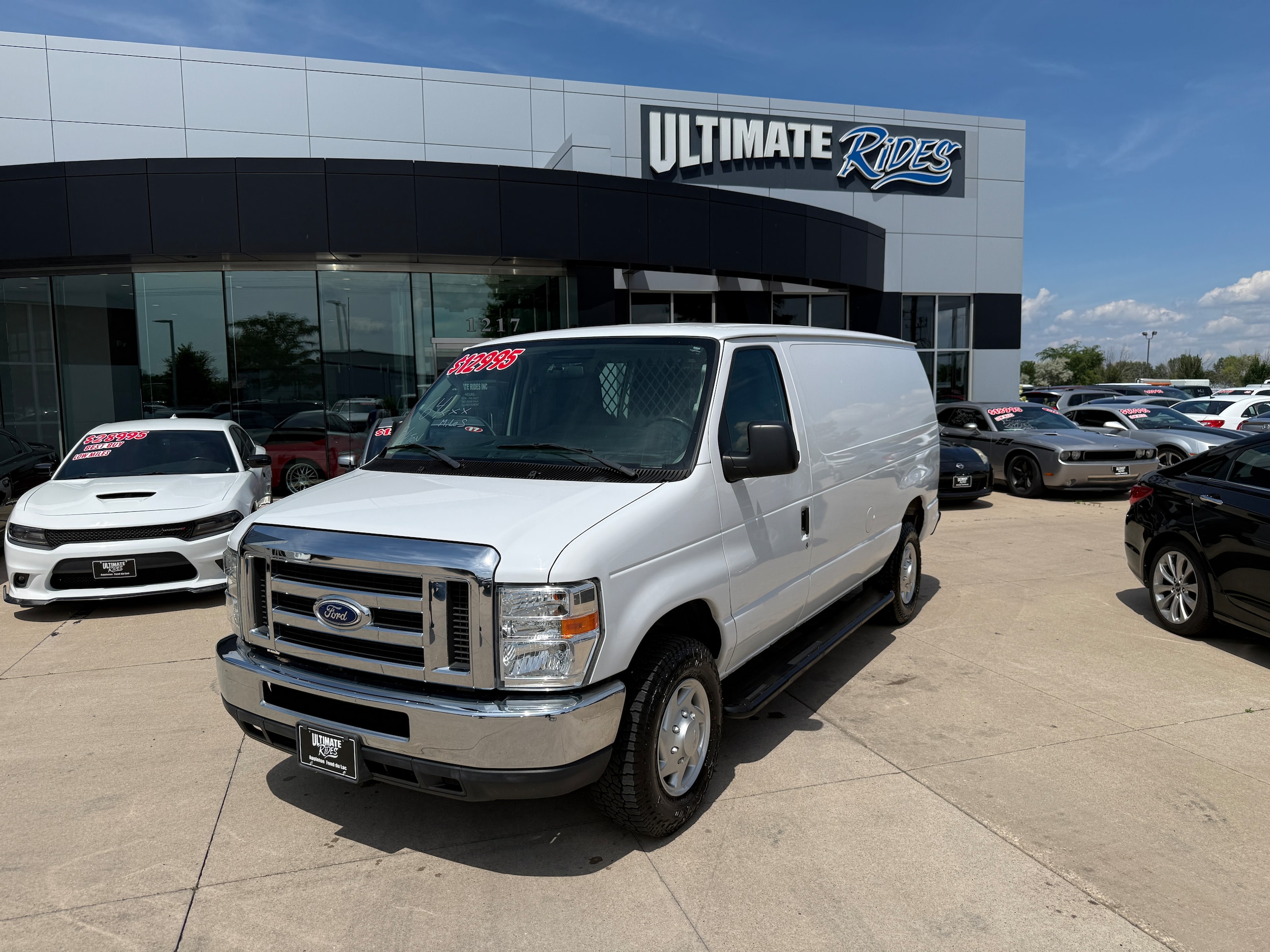 White 2014 Ford E-Series Van Rear-Wheel Drive 4-Speed Automatic