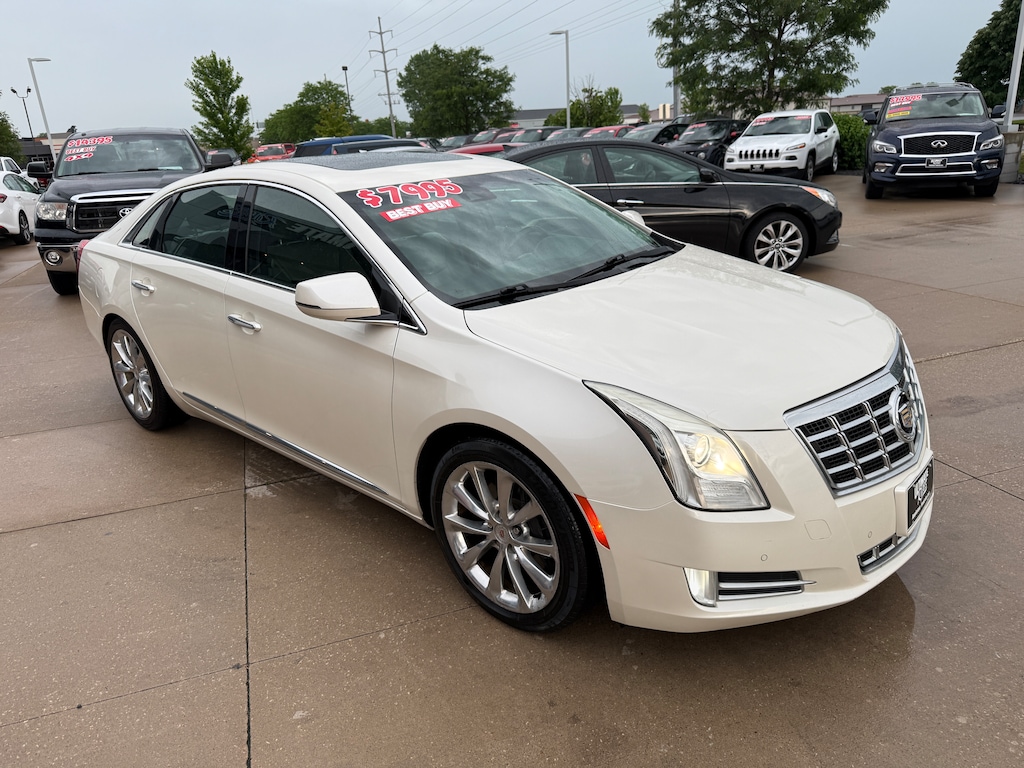 Used 2013 CADILLAC XTS Luxury Sedan