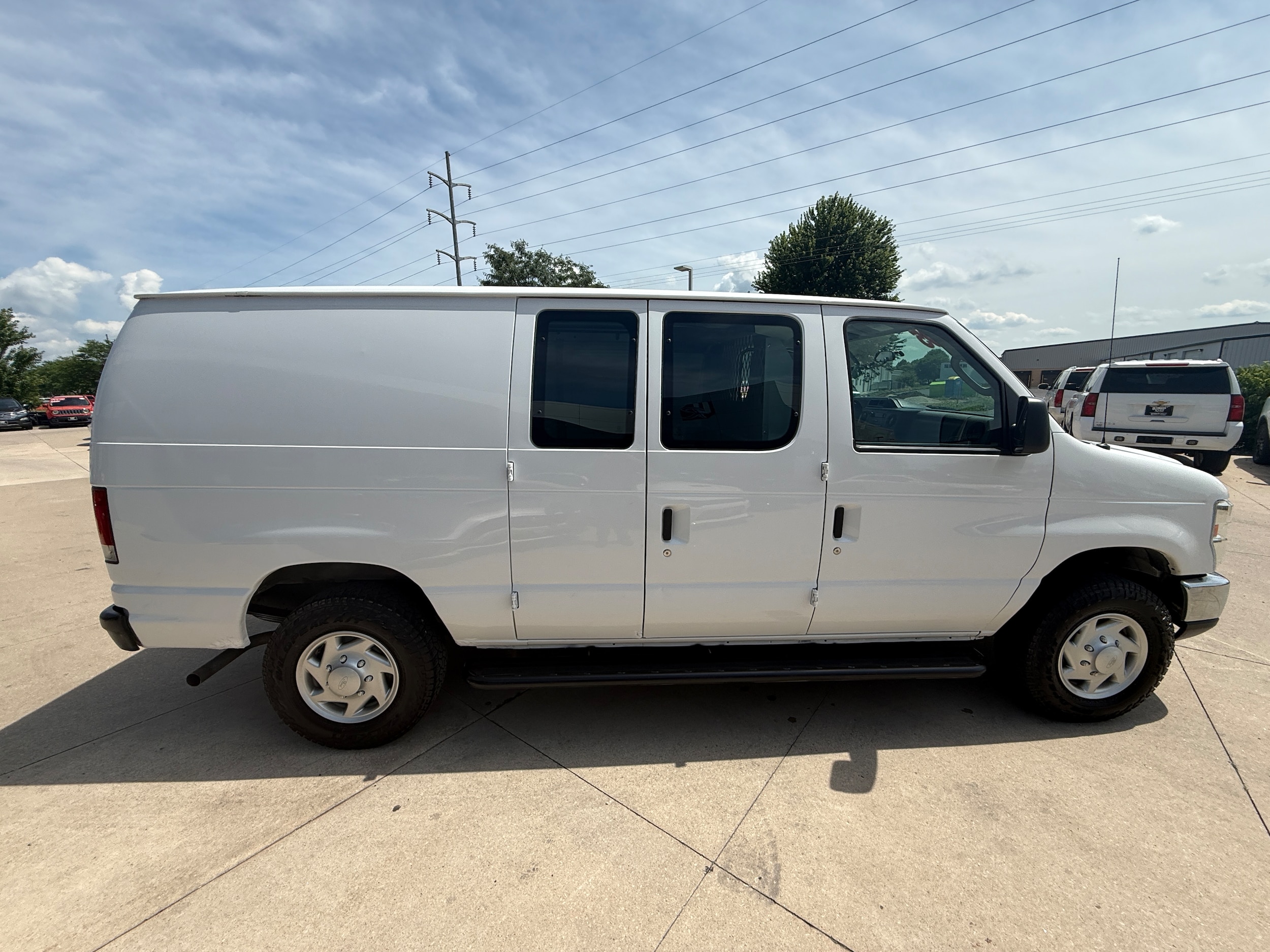 View vehicle photo 7
