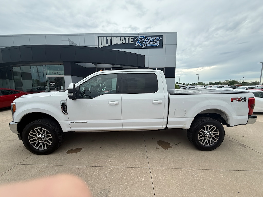 Used 2017 Ford F-350 XLT Truck Crew Cab