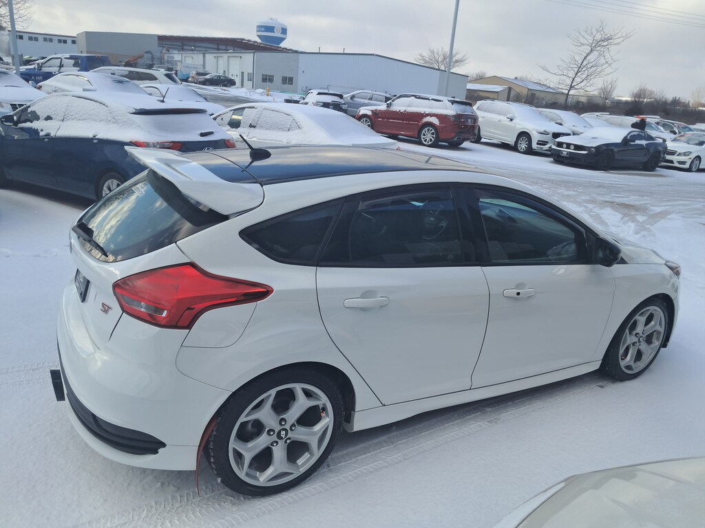 Used 2017 Ford Focus ST Base Hatchback