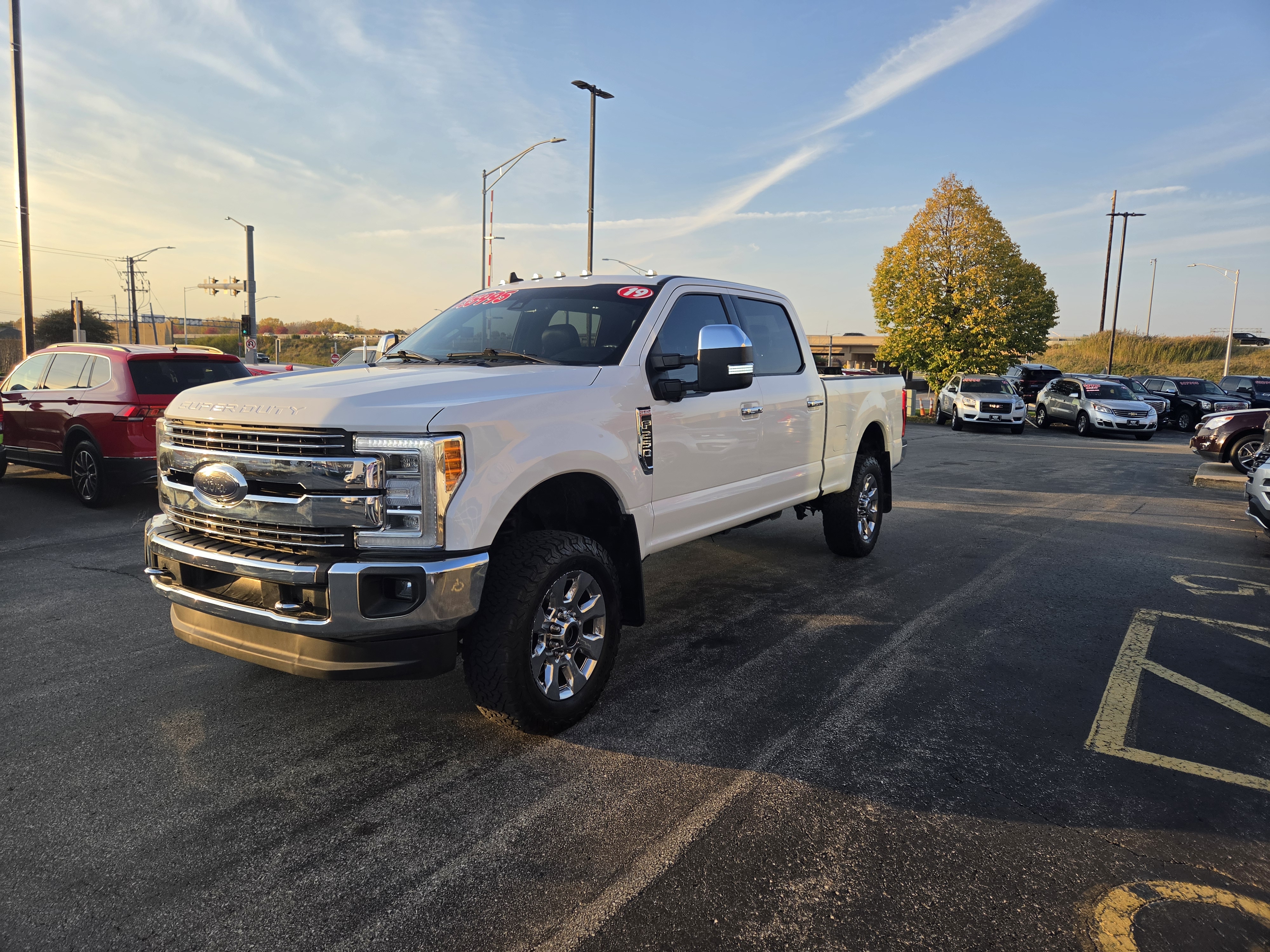 Used 2019 Ford F-250 LARIAT Truck Crew Cab