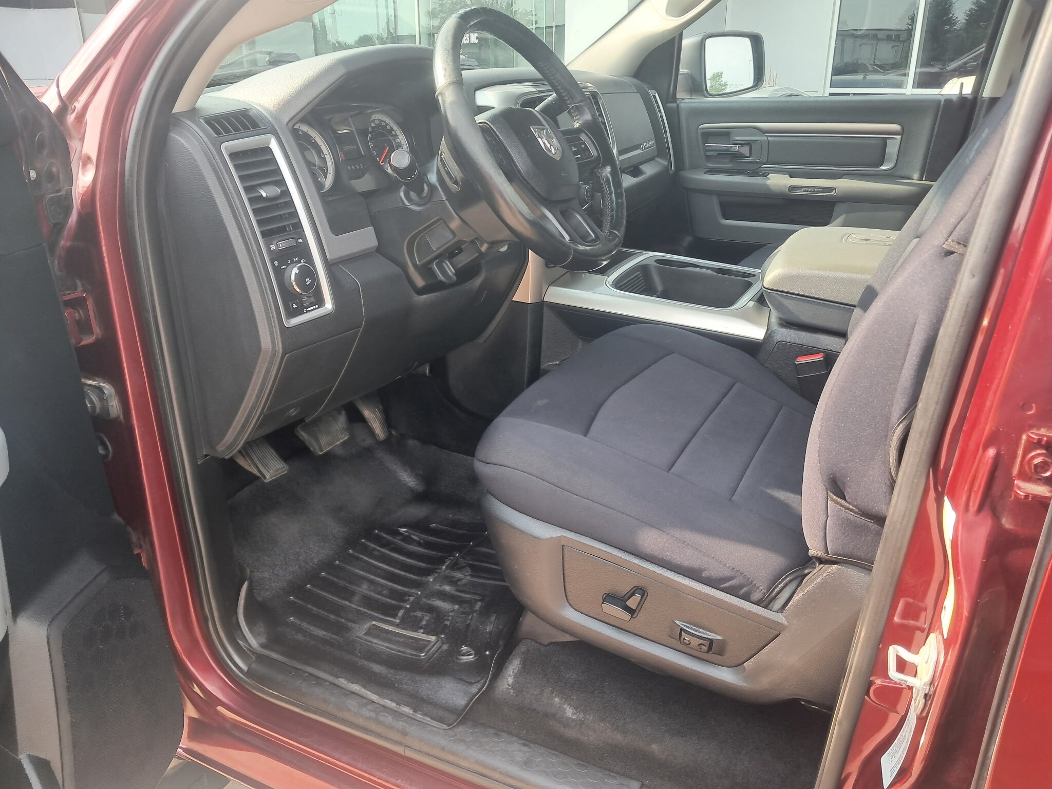 2017 Ram 2500 Big Horn photo 4
